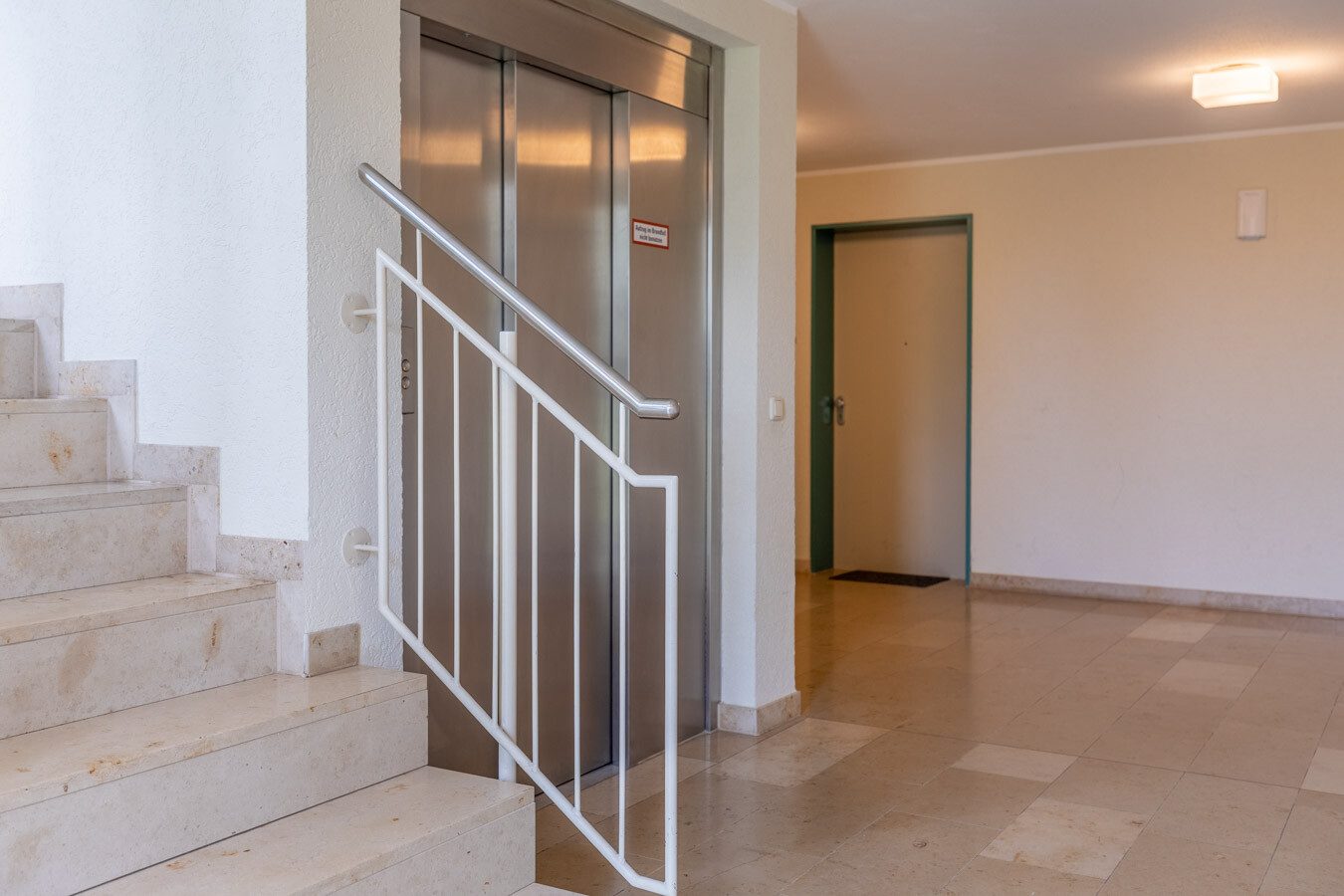 Immobilienangebot - Germering - Alle - Wohnen mit Komfort: 4 Zimmer, Balkon und optimale Infrastruktur