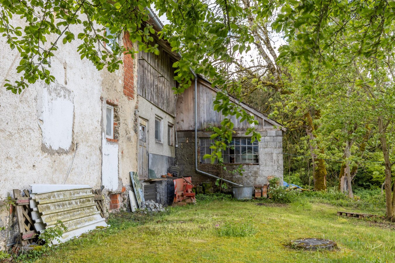 Immobilienangebot - Böhen - Alle - Ein Refugium für Individualisten - komplette Alleinlage - mit Feld, Wald & eigener Wasserquelle