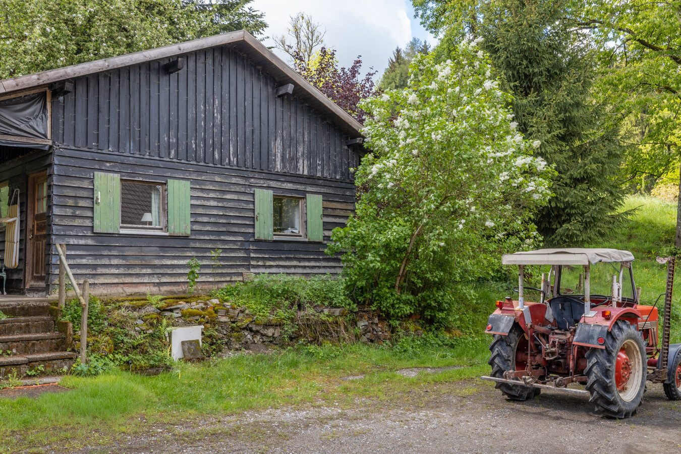 Immobilienangebot - Böhen - Alle - Ein Refugium für Individualisten - komplette Alleinlage - mit Feld, Wald & eigener Wasserquelle