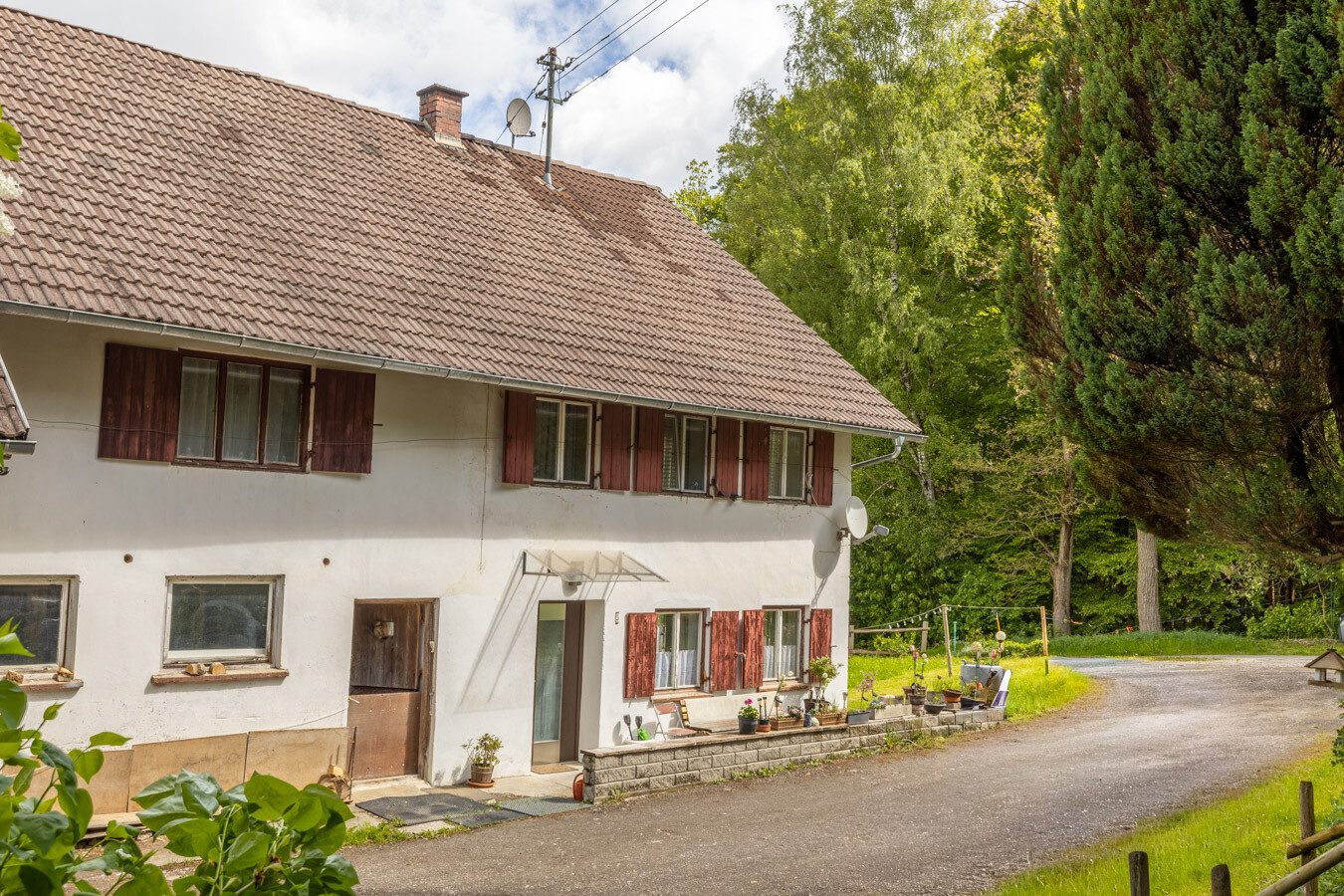 Immobilienangebot - Böhen - Alle - Ein Refugium für Individualisten - komplette Alleinlage - mit Feld, Wald & eigener Wasserquelle