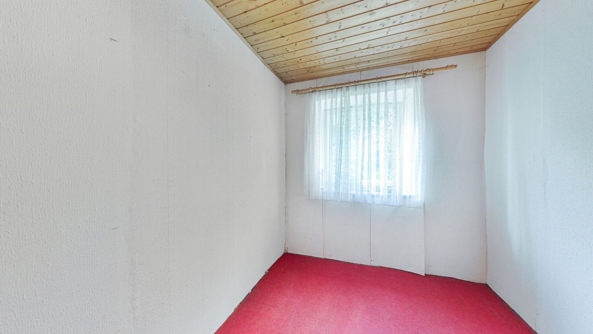 Immobilienangebot - Böhen - Alle - Ein Refugium für Individualisten - komplette Alleinlage - mit Feld, Wald & eigener Wasserquelle