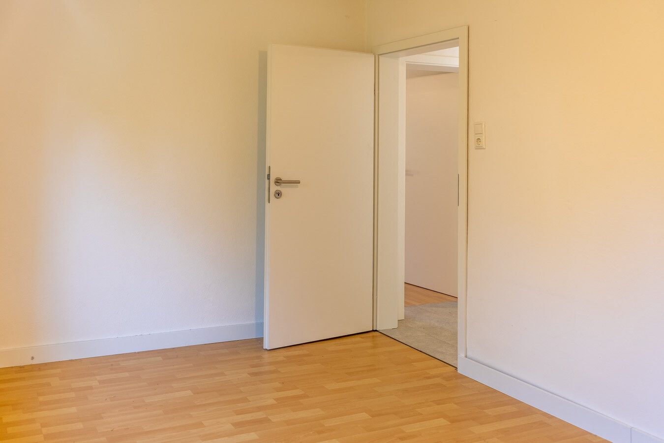 Immobilienangebot - Augsburg - Alle - Gut geschnittene 2 ZKB mit Balkon in zentraler Lage mit Wohlfühlcharakter