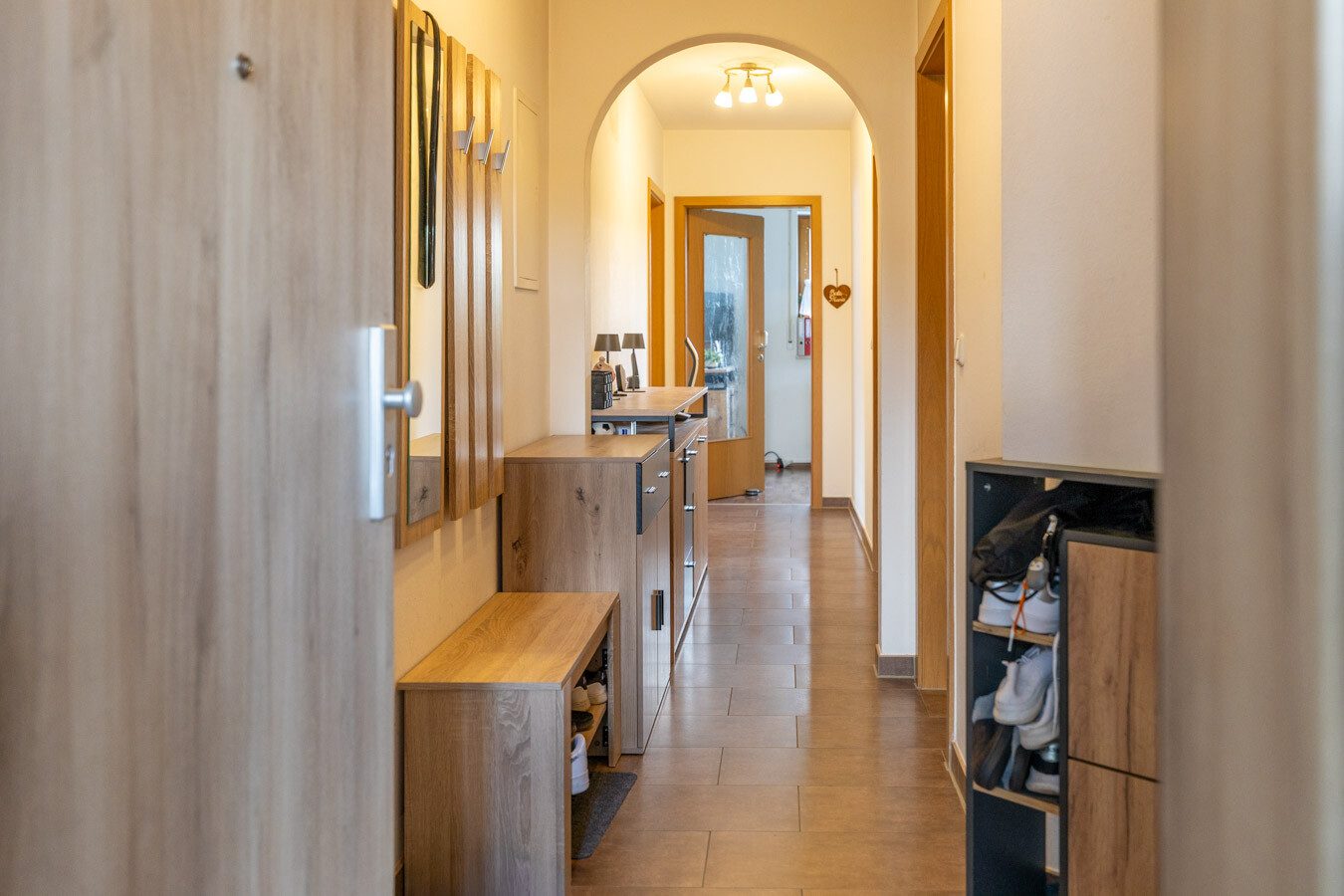 Immobilienangebot - Penzing - Alle - Ansprechende 4 ZKB im 3-FH mit sonnigem Südbalkon und eigenem Gartenanteil