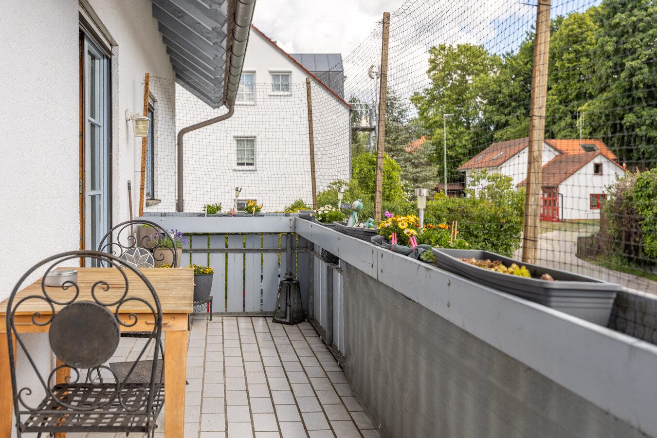 Immobilienangebot - Penzing - Alle - Ansprechende 4 ZKB im 3-FH mit sonnigem Südbalkon und eigenem Gartenanteil