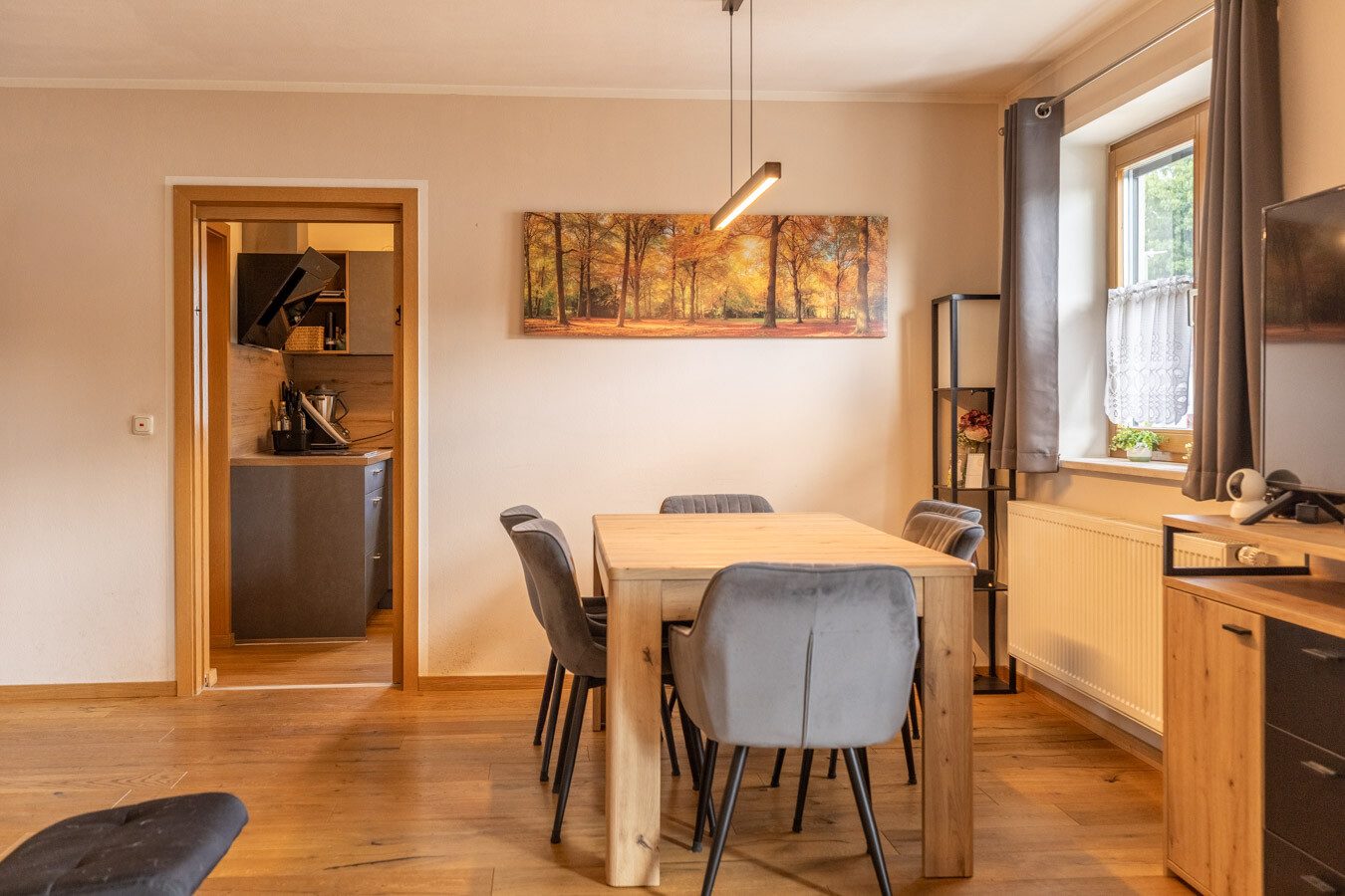 Immobilienangebot - Penzing - Alle - Ansprechende 4 ZKB im 3-FH mit sonnigem Südbalkon und eigenem Gartenanteil