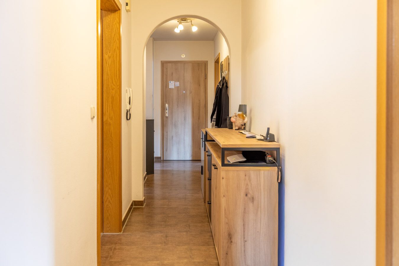 Immobilienangebot - Penzing - Alle - Ansprechende 4 ZKB im 3-FH mit sonnigem Südbalkon und eigenem Gartenanteil
