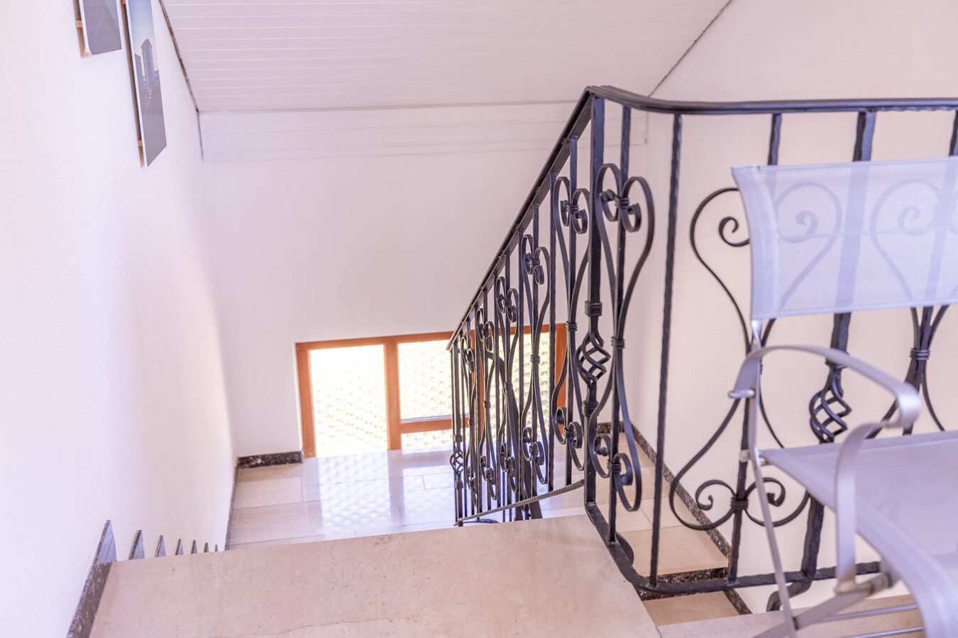 Immobilienangebot - Türkheim - Alle - Wohnen mit Charme unter dem Dach – 4-Zimmer-Wohnung mit Westbalkon, Garage und Kaminofenanschluss