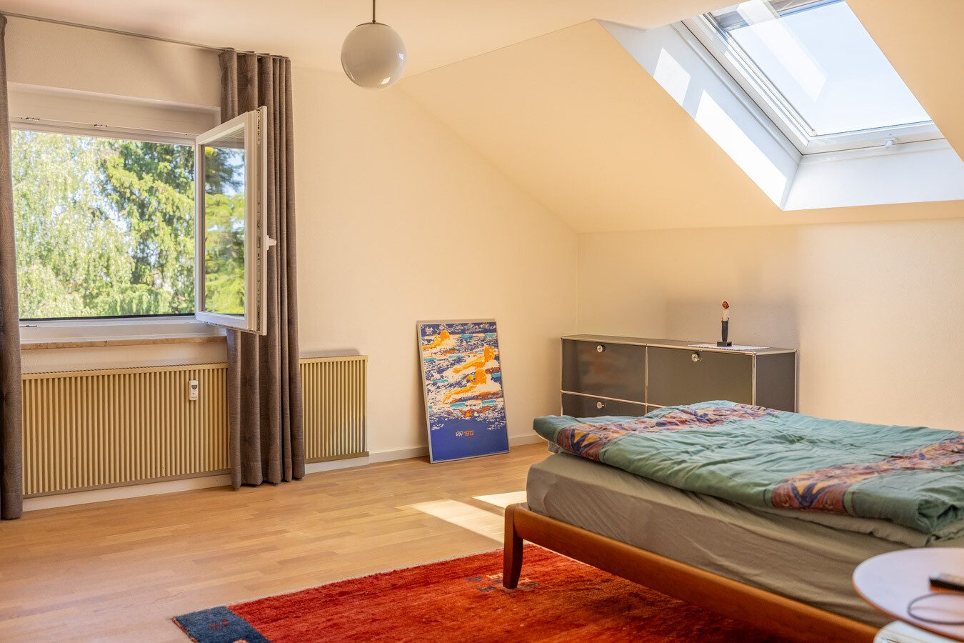 Immobilienangebot - Türkheim - Alle - Wohnen mit Charme unter dem Dach – 4-Zimmer-Wohnung mit Westbalkon, Garage und Kaminofenanschluss