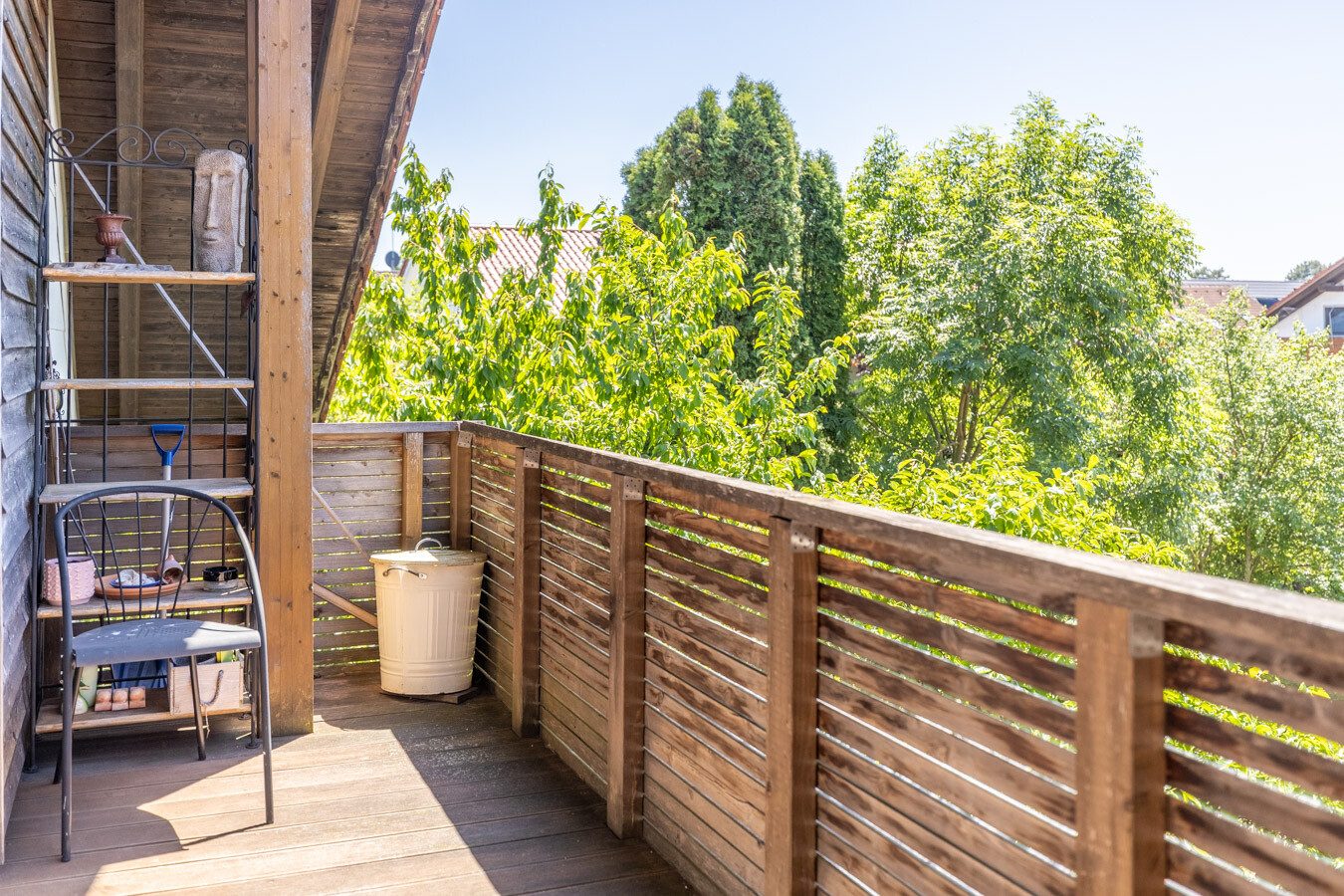 Immobilienangebot - Türkheim - Alle - Wohnen mit Charme unter dem Dach – 4-Zimmer-Wohnung mit Westbalkon, Garage und Kaminofenanschluss