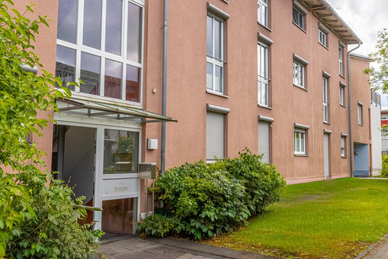 Immobilienangebot - Fürstenfeldbruck - Alle - Sonne, Ruhe, Zuhause - Eine stilvolle Penthaus-Wohnung mit extragroßer Süd-Dachterrasse