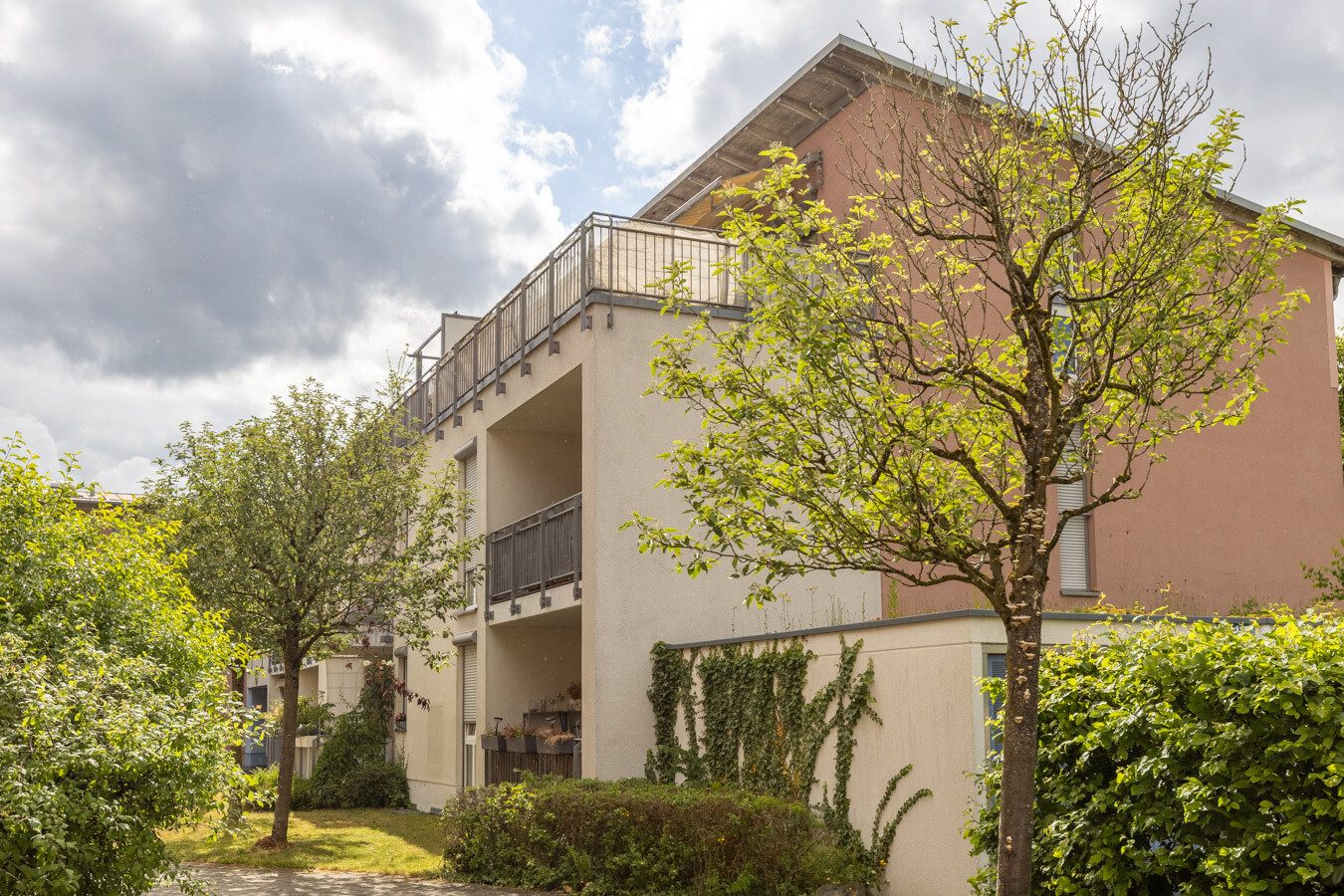 Immobilienangebot - Fürstenfeldbruck - Alle - Sonne, Ruhe, Zuhause - Eine stilvolle Penthaus-Wohnung mit extragroßer Süd-Dachterrasse