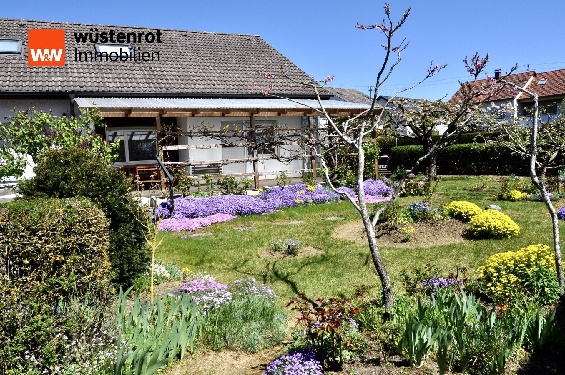 Immobilienangebot - Giengen an der Brenz - Alle - * Familienfreundliches 1-Familienhaus mit Einliegerwohnung  *