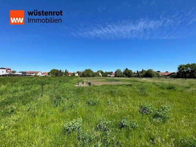 Immobilienangebot - Magdeburg - Alle - 6000 Quadratmeter Grundstück mit Altbestand in Magdeburg Ottersleben
Preis auf Anfrage !