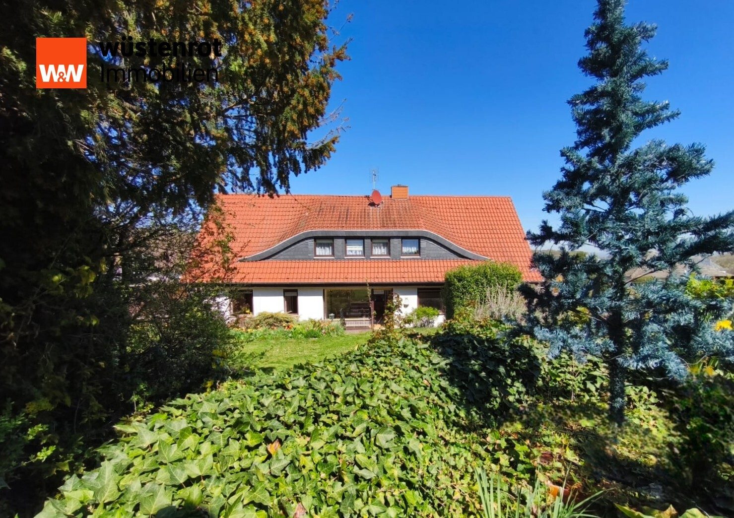 Immobilienangebot - Dorsheim - Alle - #Wunderschönes Zweifamilienhaus mit grosser überdachter Terrasse, grossem Keller und fein angelegtem Garten