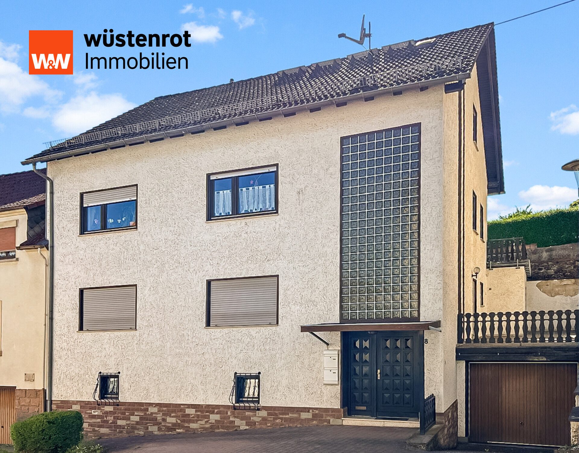 Immobilienangebot - Bechhofen - Alle - Zweifamilienhaus mit Eigennutzungsmöglichkeit, Mieteinnahmen und weiterer Ausbaufläche