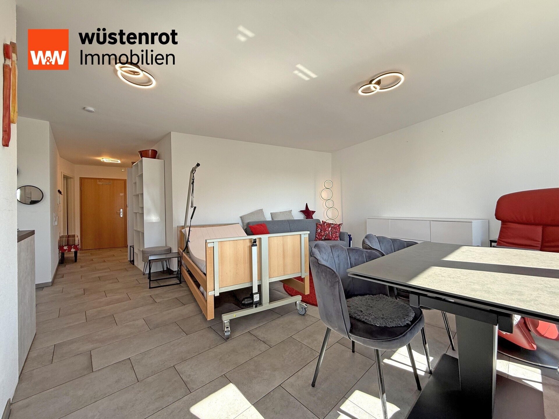 Immobilienangebot - Hemmingen - Alle - Modernisierte 2-Zi.-Whg. mit Südbalkon, Aufzug & TG-Box – ideal für Eigennutzer und Kapitalanleger!