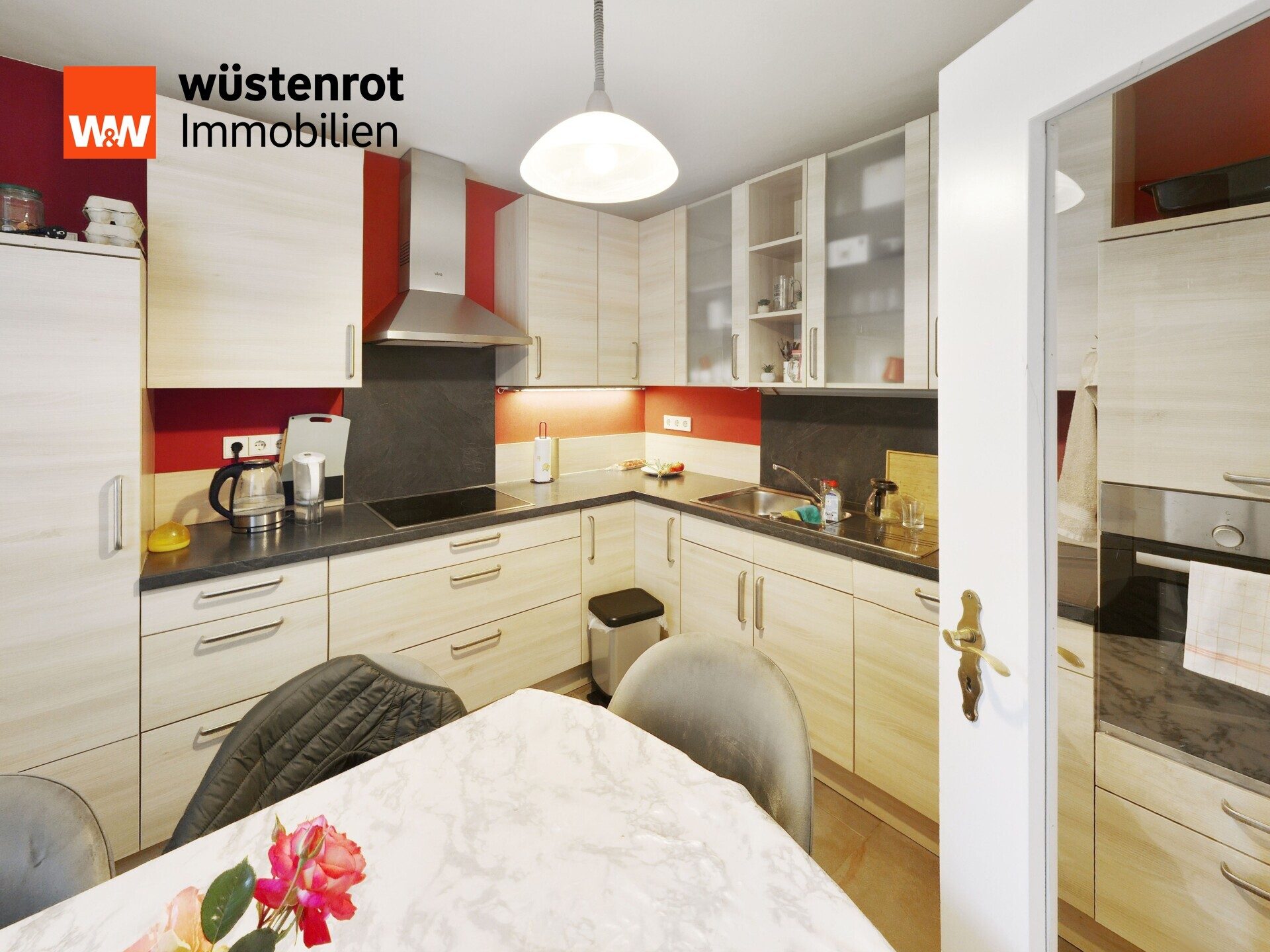 Immobilienangebot - Springe - Alle - 4-Zimmer-Wohnung mit Aufzug – modernisiert, vermietet & ausbaufähig