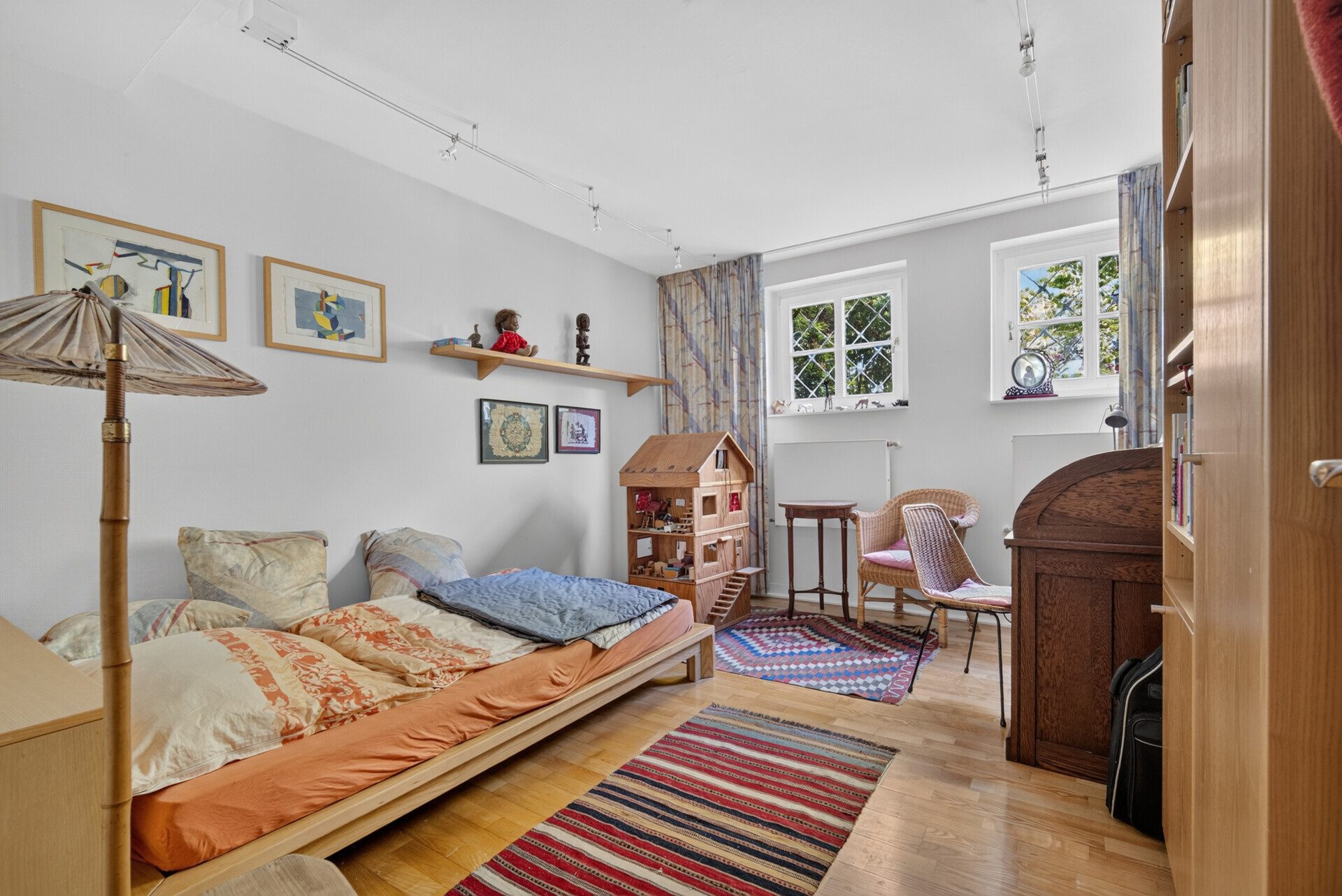 Immobilienangebot - Stuttgart / Rohr - Alle - Repräsentative Villa mit Einliegerwohnung - 247m² Wohnfläche auf 952m² Privatgrund