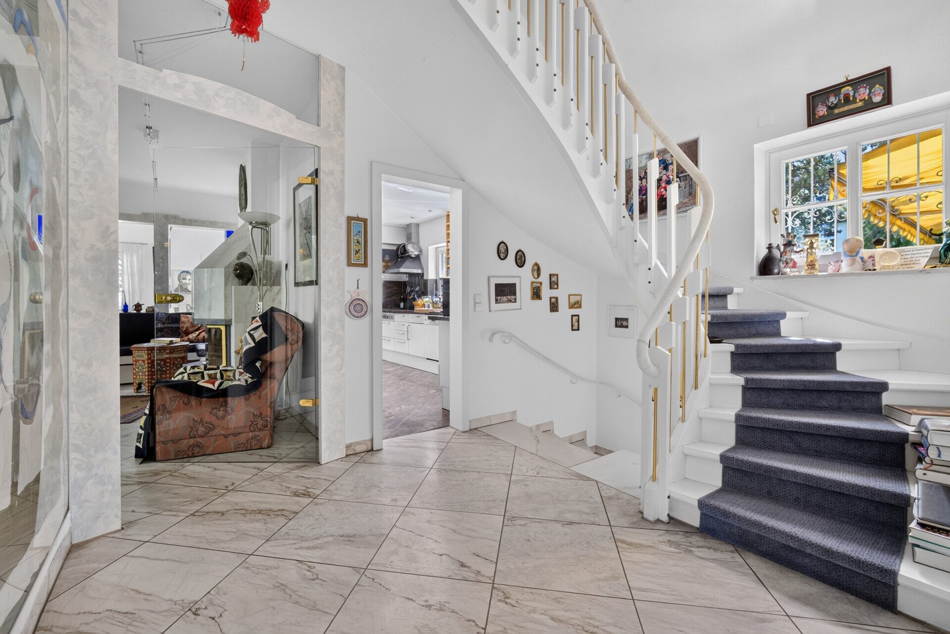 Immobilienangebot - Stuttgart / Rohr - Alle - Repräsentative Villa mit Einliegerwohnung - 247m² Wohnfläche auf 952m² Privatgrund