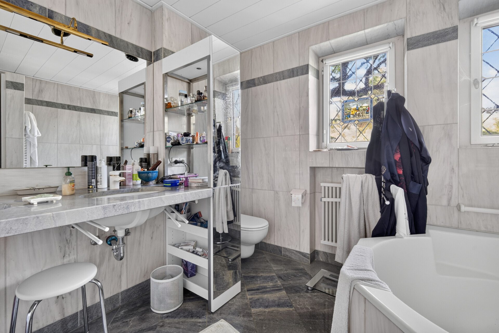 Immobilienangebot - Stuttgart / Rohr - Alle - Repräsentative Villa mit Einliegerwohnung - 247m² Wohnfläche auf 952m² Privatgrund