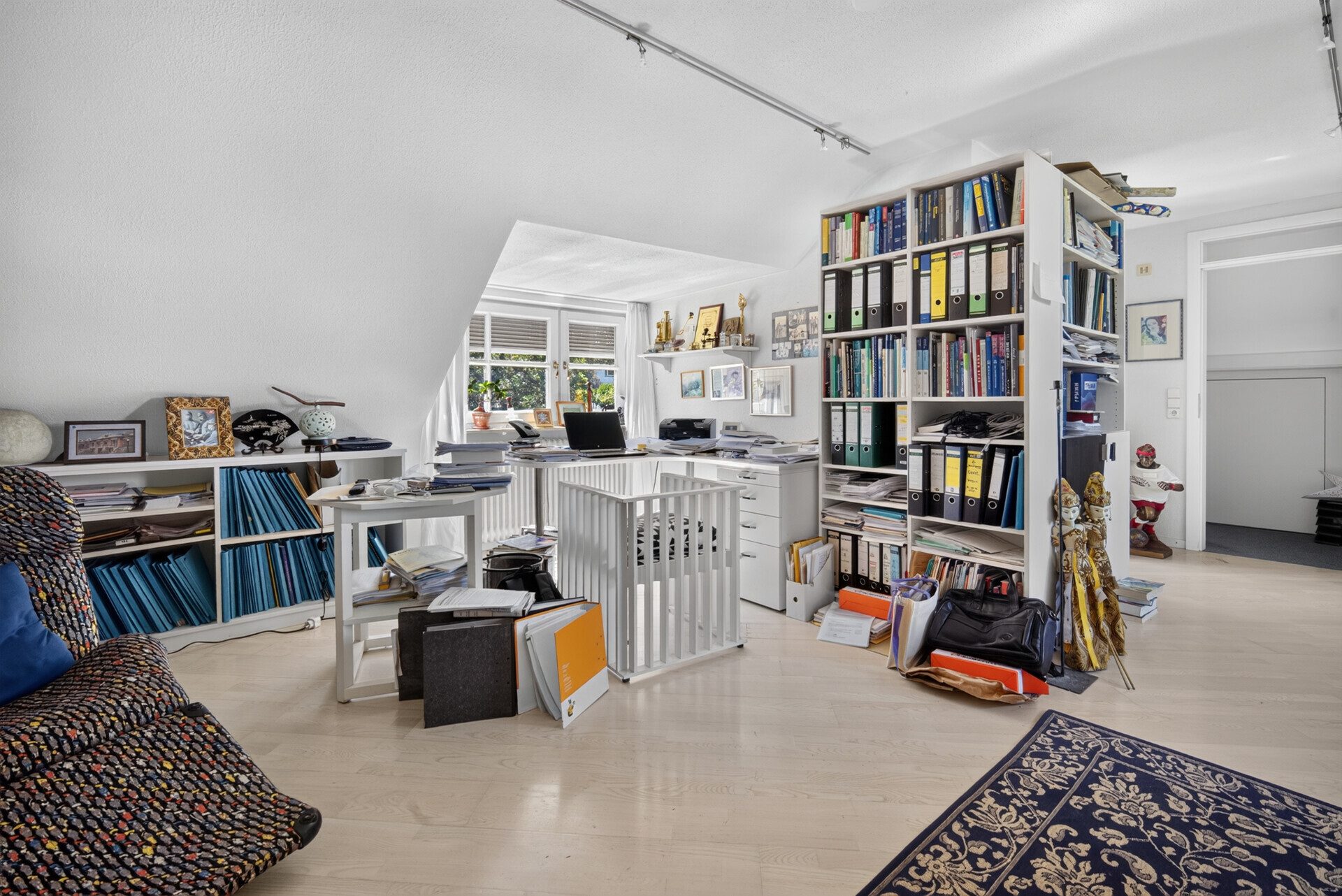 Immobilienangebot - Stuttgart / Rohr - Alle - Repräsentative Villa mit Einliegerwohnung - 247m² Wohnfläche auf 952m² Privatgrund