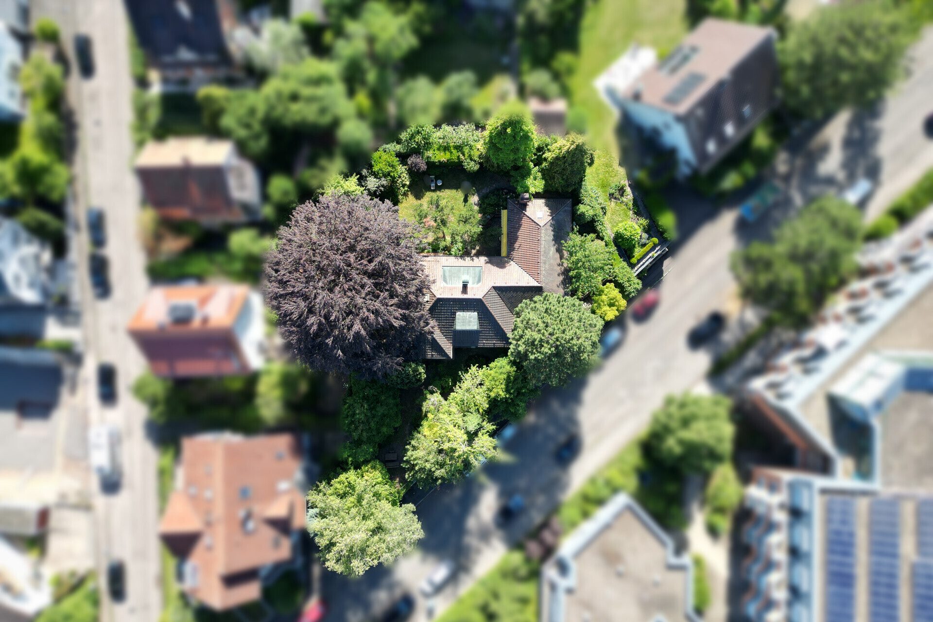 Immobilienangebot - Stuttgart / Rohr - Alle - Repräsentative Villa mit Einliegerwohnung - 247m² Wohnfläche auf 952m² Privatgrund