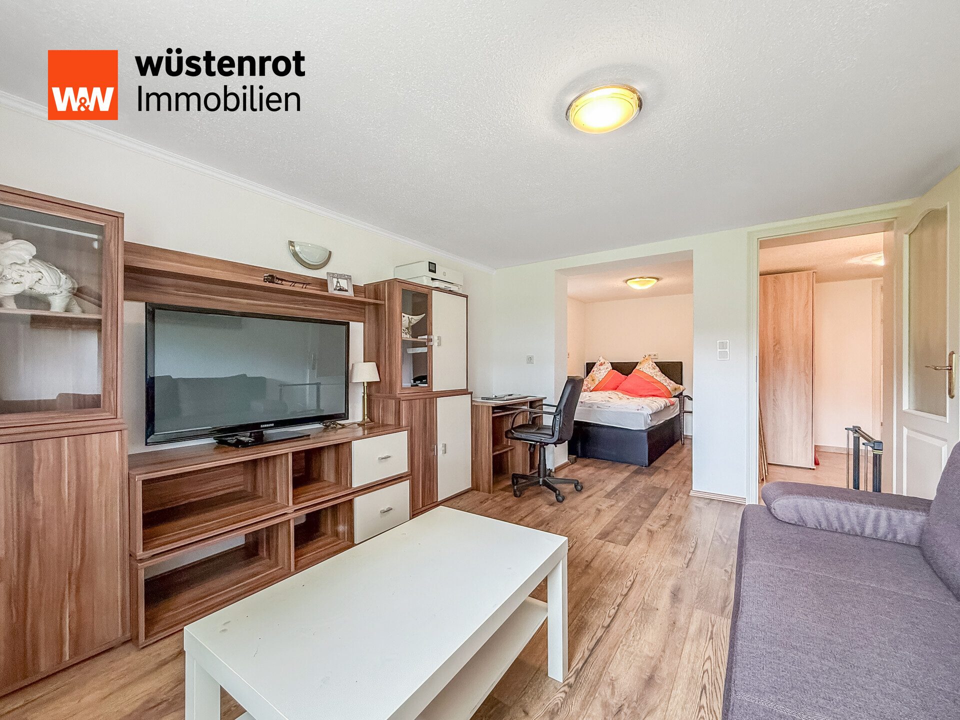 Immobilienangebot - Schmelz - Alle - Gepflegter Bungalow mit Einliegerwohnung, Whirlpool und großer Garage in Schmelz