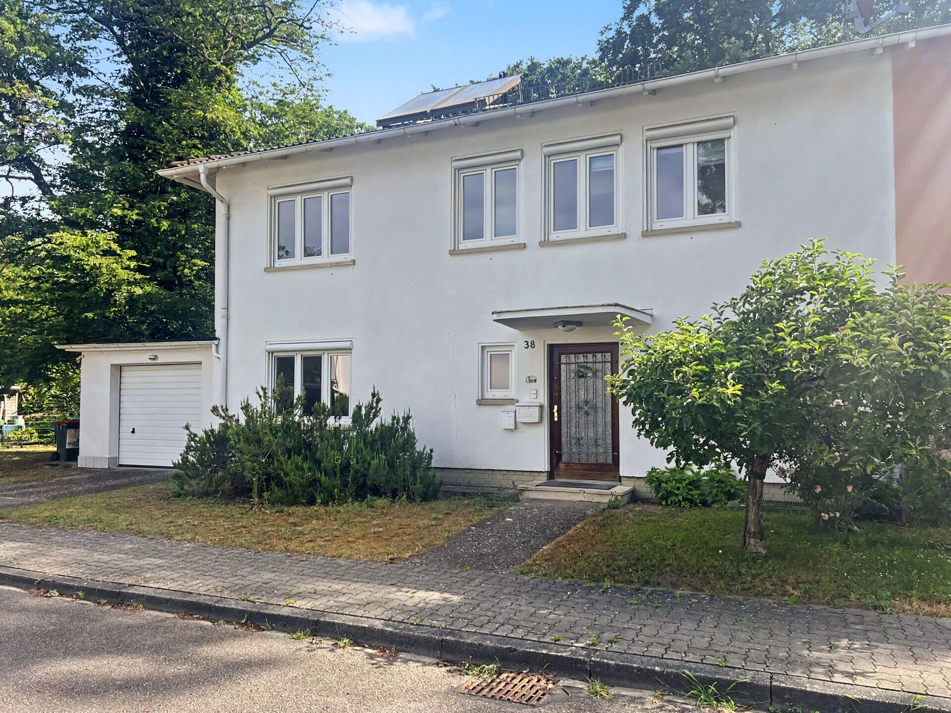 Immobilienangebot - Karlsruhe - Alle - Ein Zuhause im Grünen – mit großem Garten & privatem Waldstück