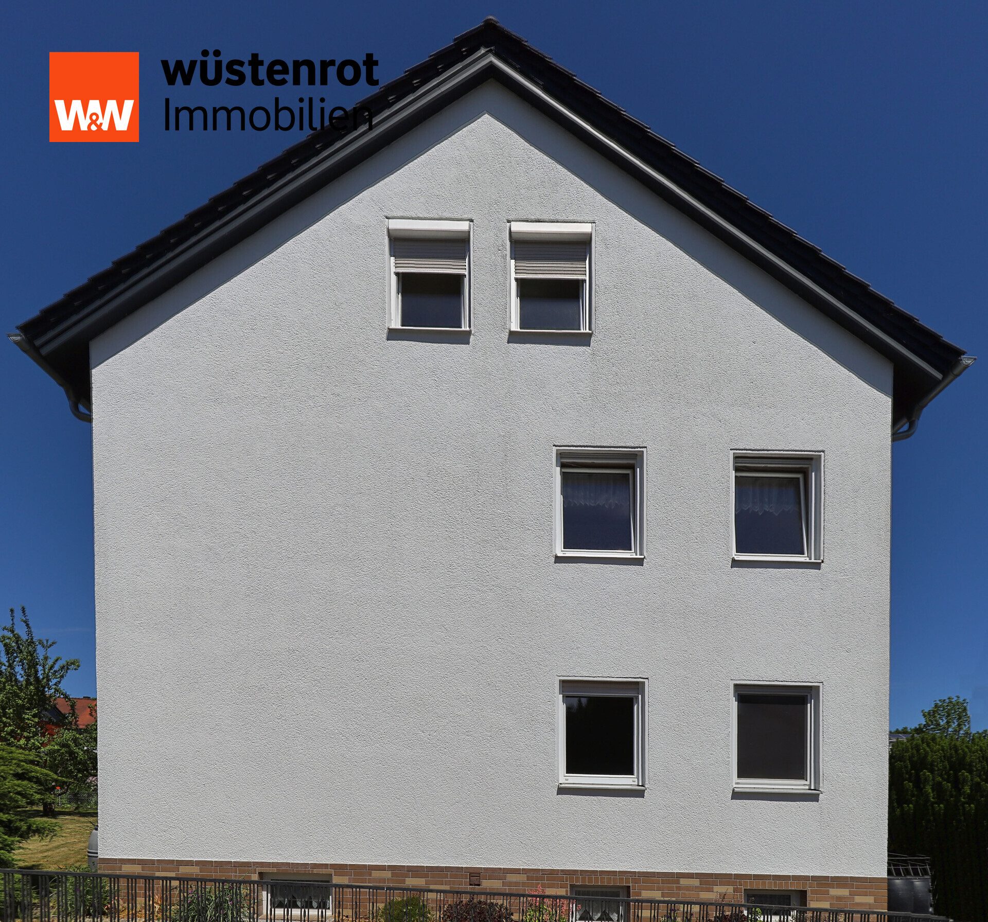 Immobilienangebot - Windischeschenbach - Alle - Gepflegtes Zweifamilienhaus plus Einliegerwohnung mit großem Garten in ruhiger Lage wartet auf Sie