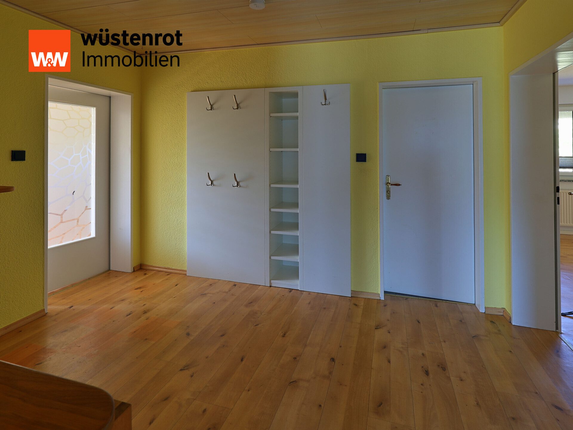 Immobilienangebot - Windischeschenbach - Alle - Gepflegtes Zweifamilienhaus plus Einliegerwohnung mit großem Garten in ruhiger Lage wartet auf Sie