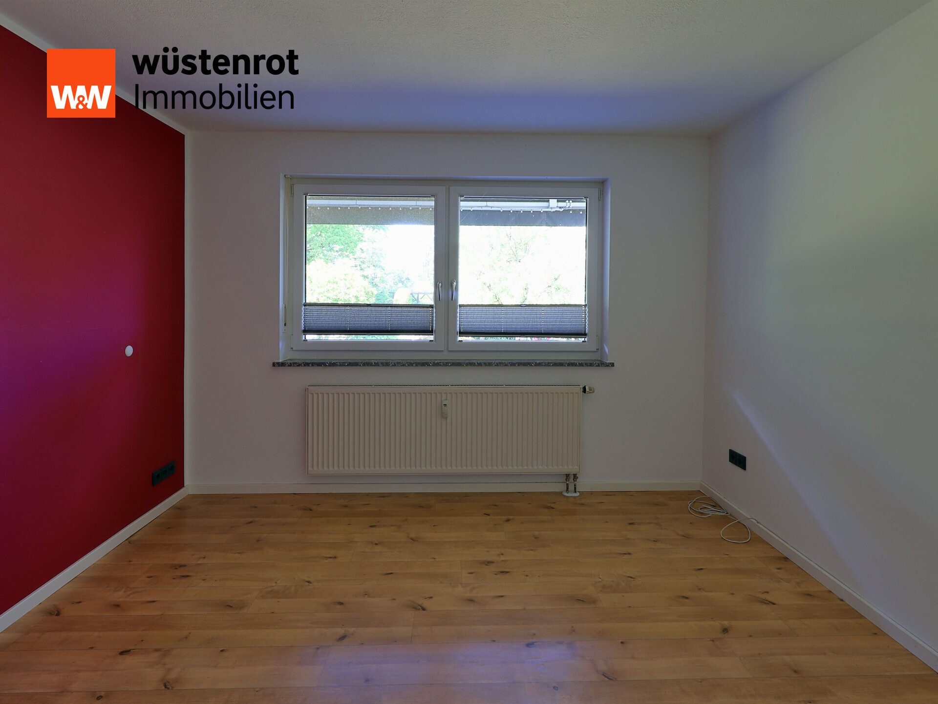 Immobilienangebot - Windischeschenbach - Alle - Gepflegtes Zweifamilienhaus plus Einliegerwohnung mit großem Garten in ruhiger Lage wartet auf Sie