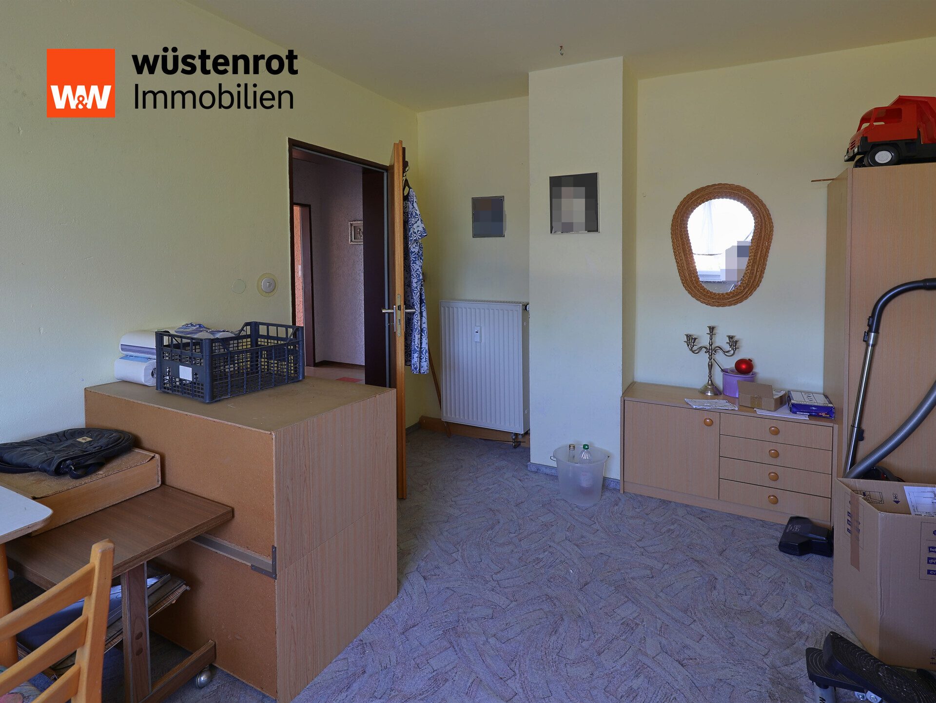 Immobilienangebot - Windischeschenbach - Alle - Gepflegtes Zweifamilienhaus plus Einliegerwohnung mit großem Garten in ruhiger Lage wartet auf Sie