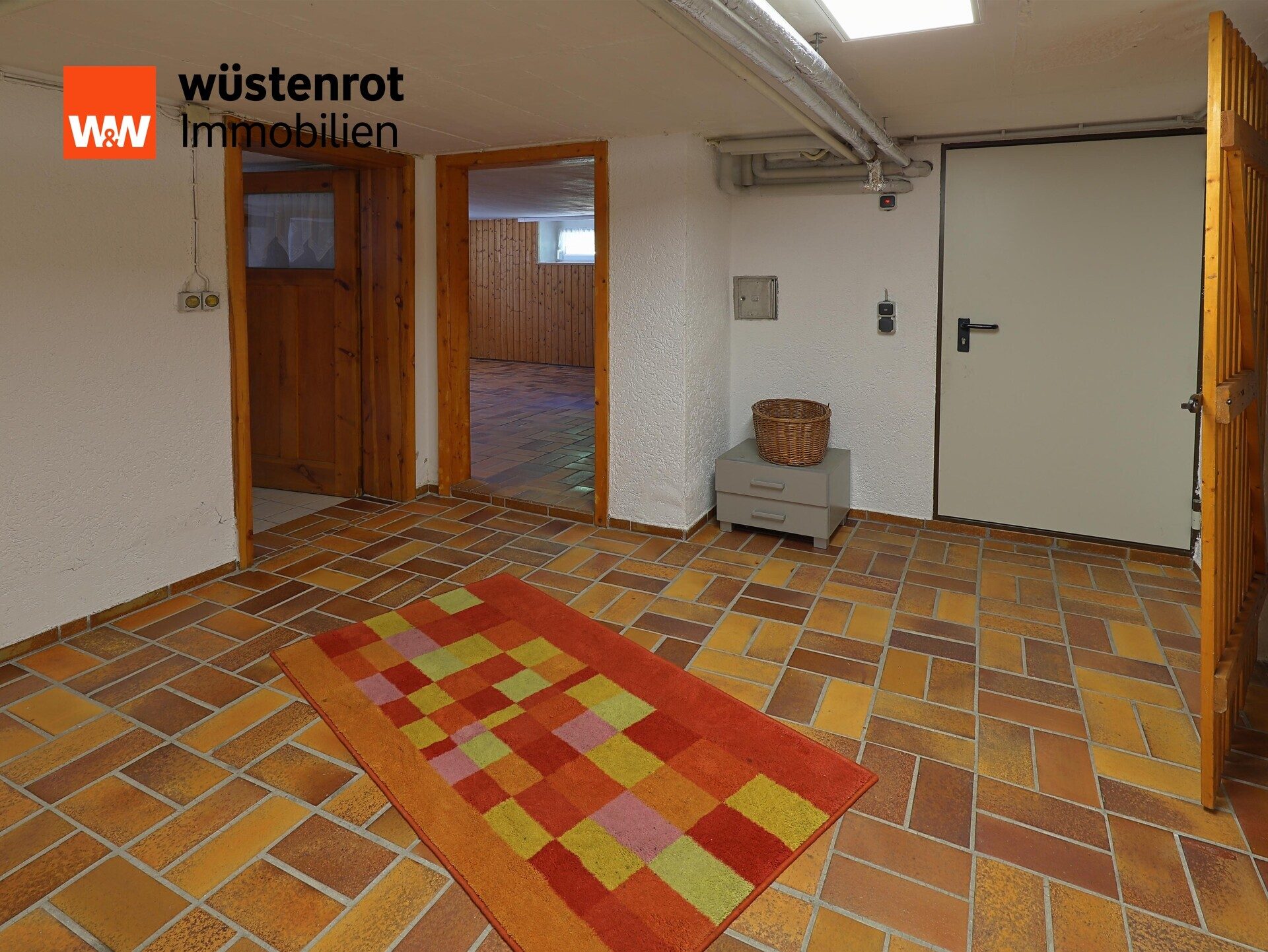 Immobilienangebot - Windischeschenbach - Alle - Gepflegtes Zweifamilienhaus plus Einliegerwohnung mit großem Garten in ruhiger Lage wartet auf Sie