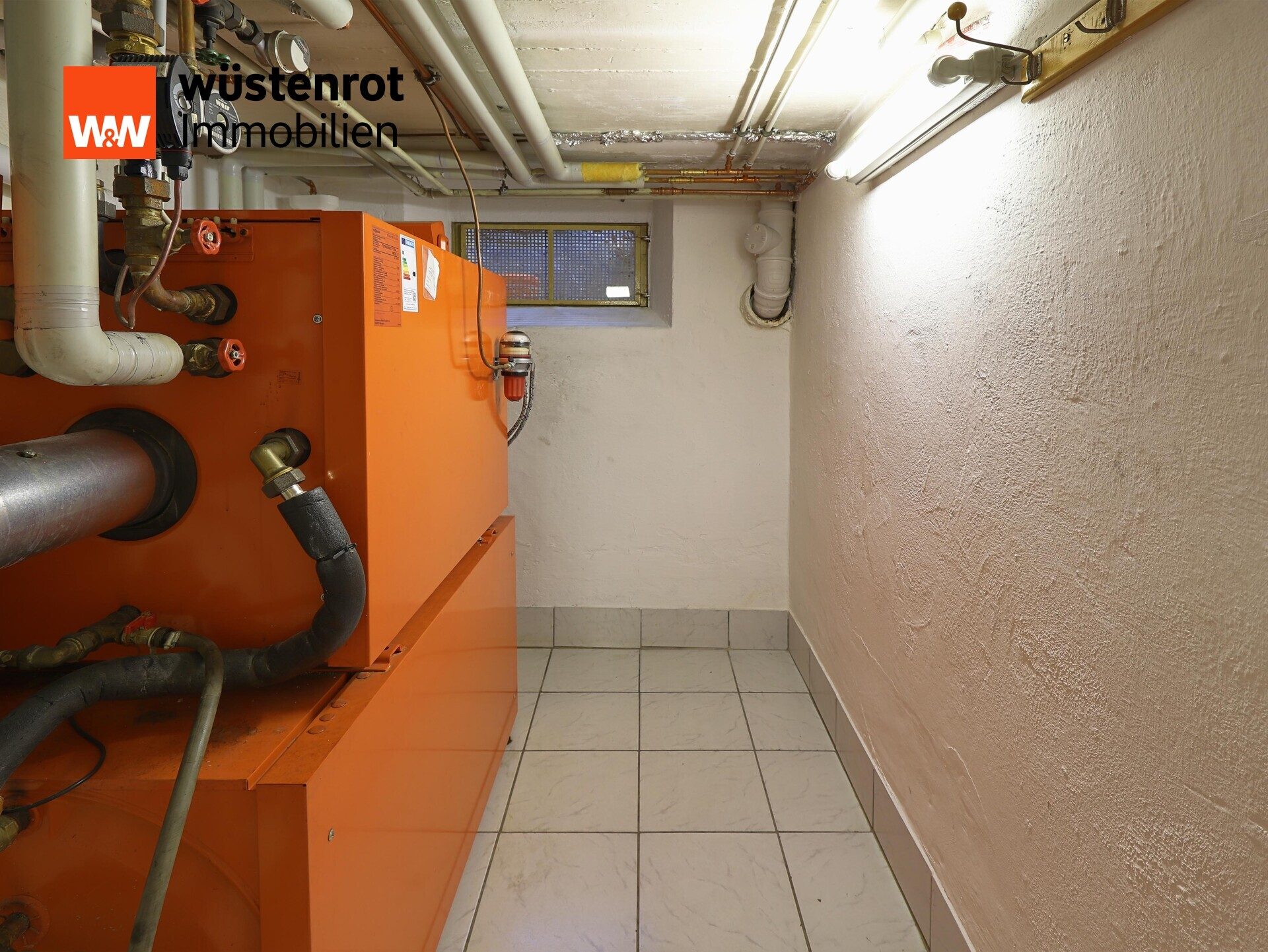 Immobilienangebot - Windischeschenbach - Alle - Gepflegtes Zweifamilienhaus plus Einliegerwohnung mit großem Garten in ruhiger Lage wartet auf Sie