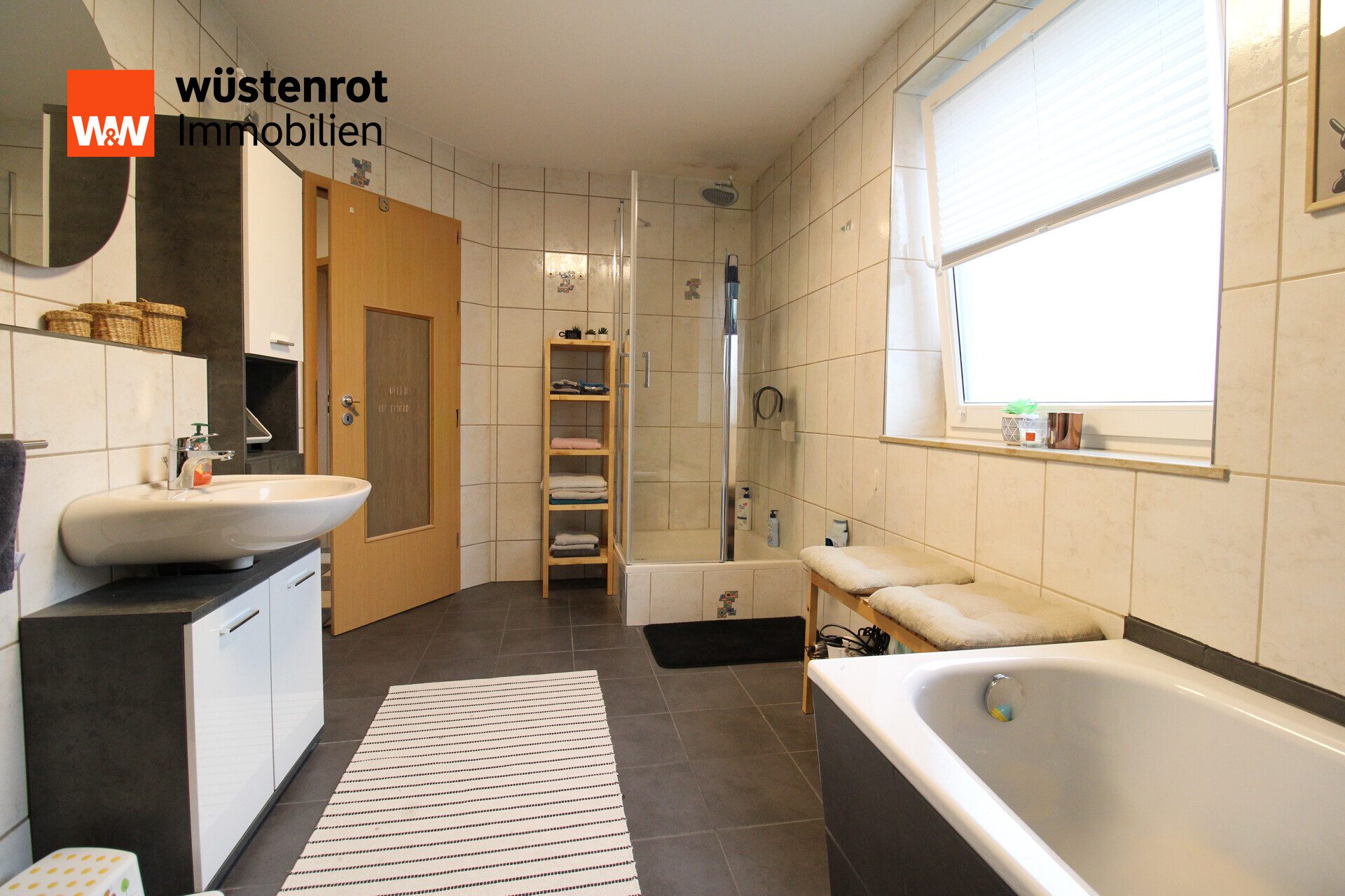 Immobilienangebot - Petershagen / Frille - Alle - Wohnen mit Wohlfühlfaktor – gepflegte Doppelhaushälfte in familienfreundlicher Lage