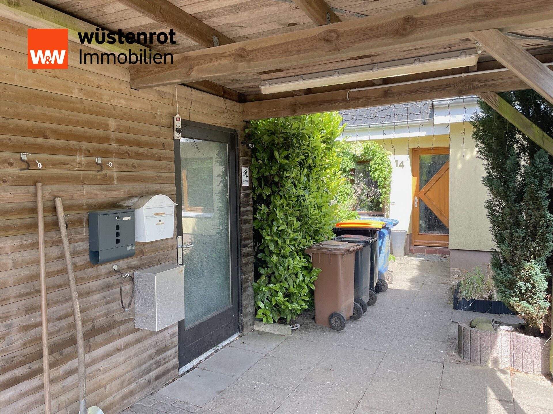 Immobilienangebot - Fahrenkrug - Alle - Vielseitiges Zweifamilienhaus mit Energieeffizienzklasse A auf großzügigem Grundstück in Fahrenkrug
