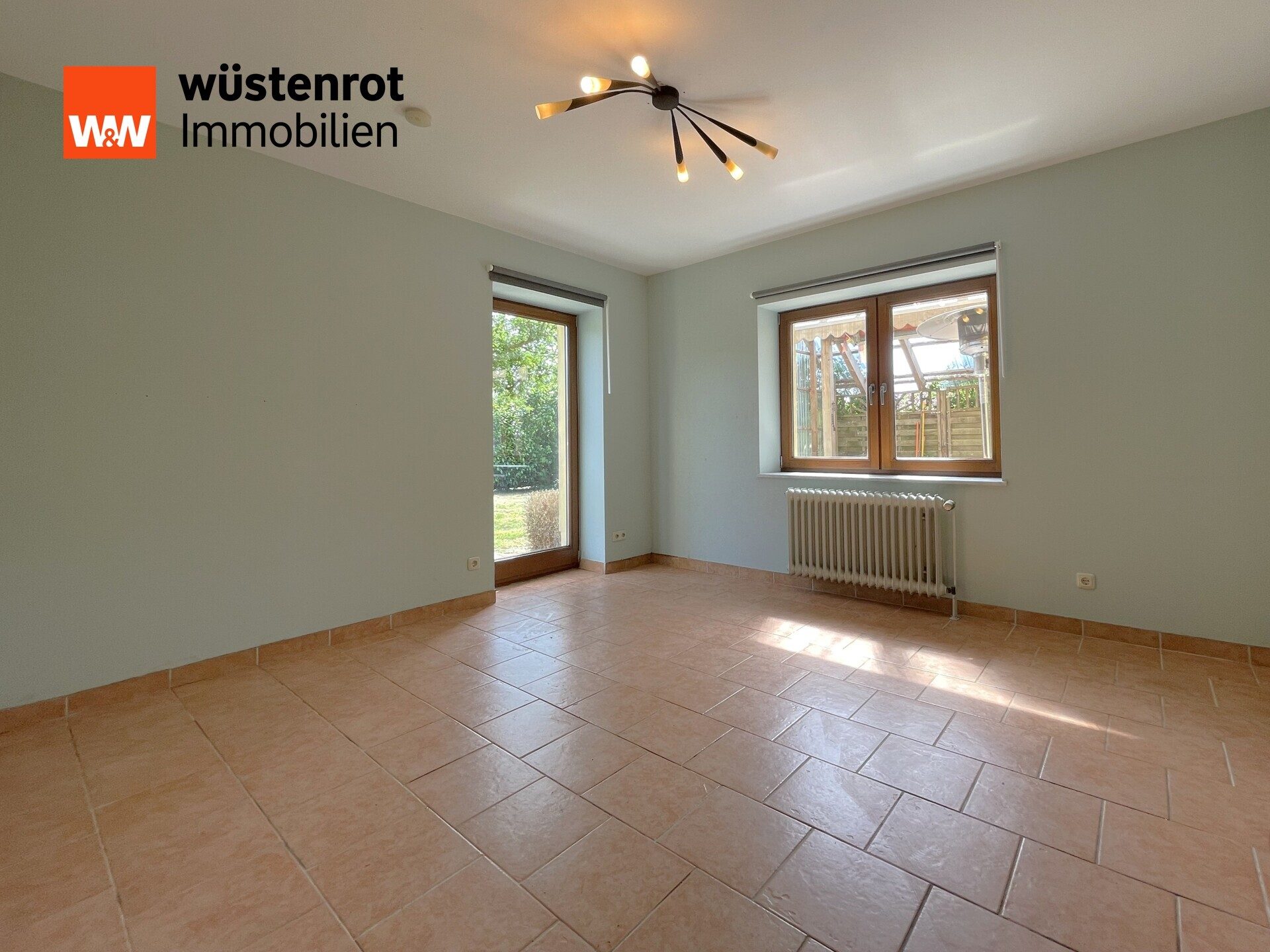 Immobilienangebot - Fahrenkrug - Alle - Vielseitiges Zweifamilienhaus mit Energieeffizienzklasse A auf großzügigem Grundstück in Fahrenkrug