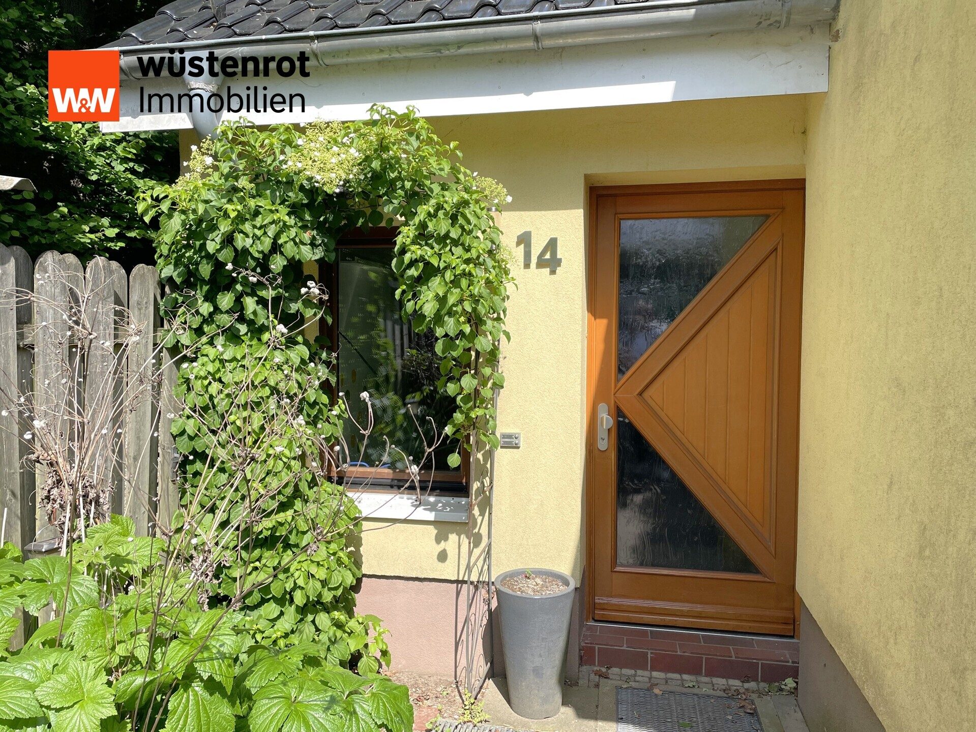 Immobilienangebot - Fahrenkrug - Alle - Vielseitiges Zweifamilienhaus mit Energieeffizienzklasse A auf großzügigem Grundstück in Fahrenkrug