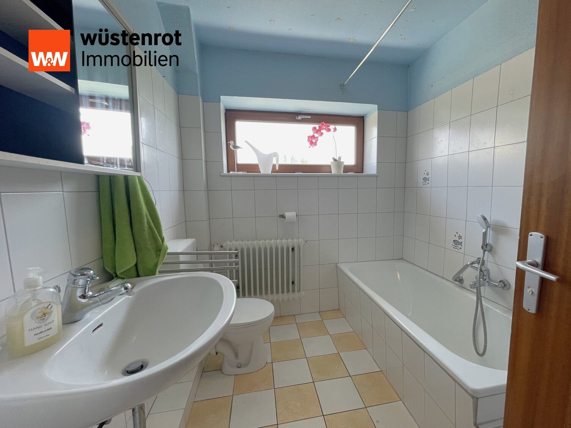 Immobilienangebot - Fahrenkrug - Alle - Vielseitiges Zweifamilienhaus mit Energieeffizienzklasse A auf großzügigem Grundstück in Fahrenkrug