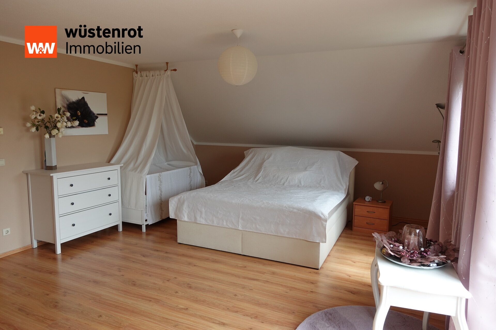 Immobilienangebot - Bernsdorf - Alle - Vielseitig nutzbares Wohnhaus mit Sauna, Gästewohnung und hochwertiger Ausstattung