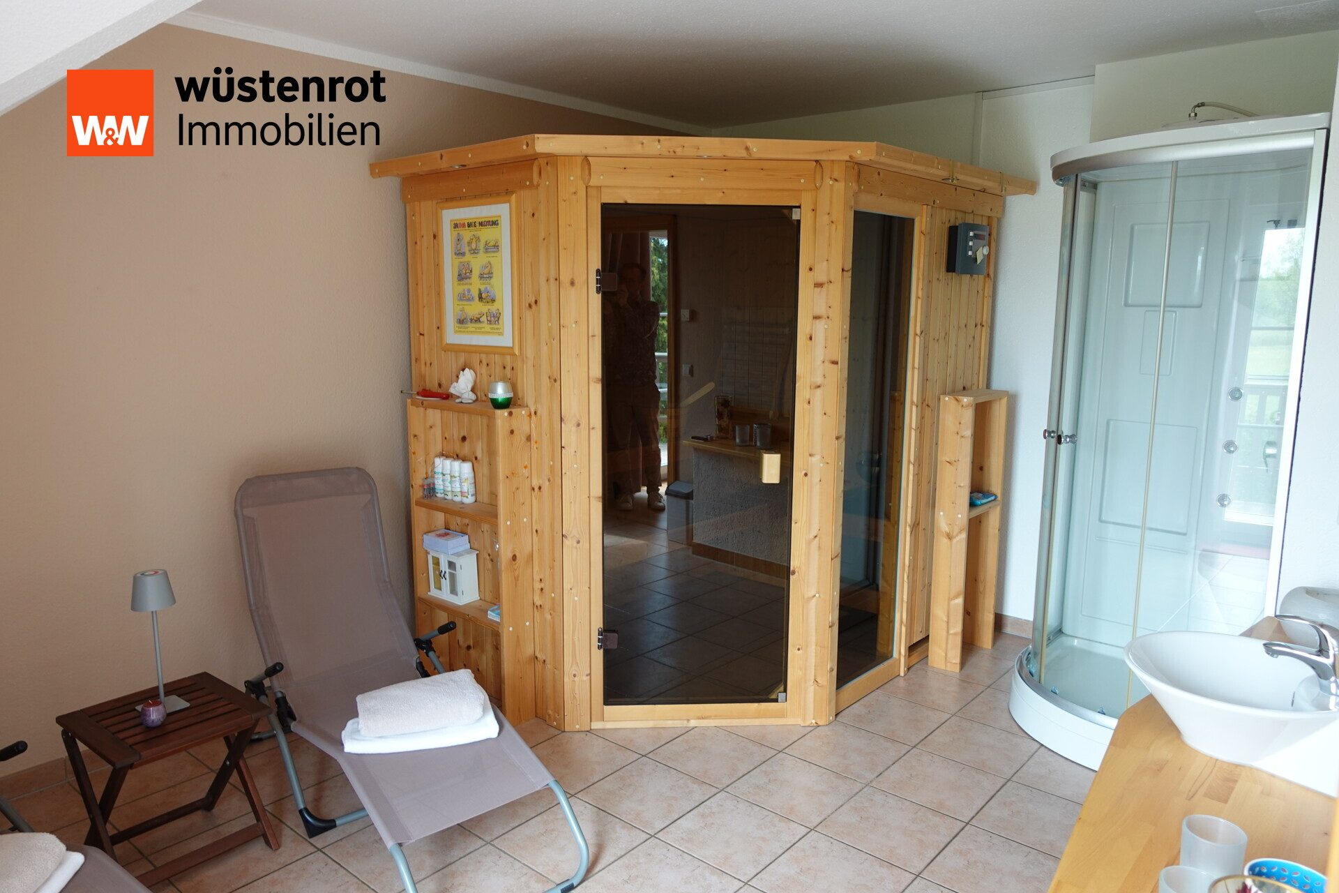Immobilienangebot - Bernsdorf - Alle - Vielseitig nutzbares Wohnhaus mit Sauna, Gästewohnung und hochwertiger Ausstattung