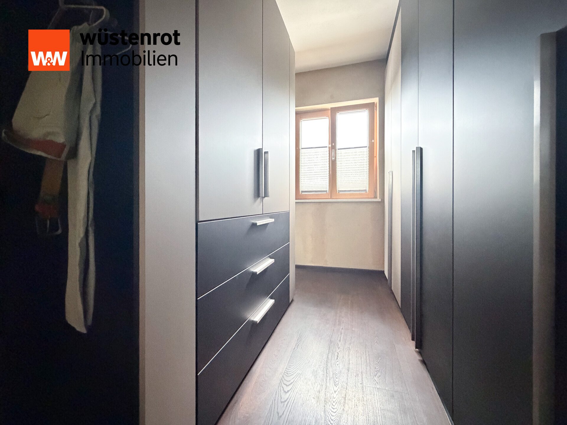 Immobilienangebot - Siegenburg / Morgenroth - Alle - ABSOLUTE RARITÄT – Unternehmeranwesen mit luxuriösem Wohnhaus und Gewerbeflächen