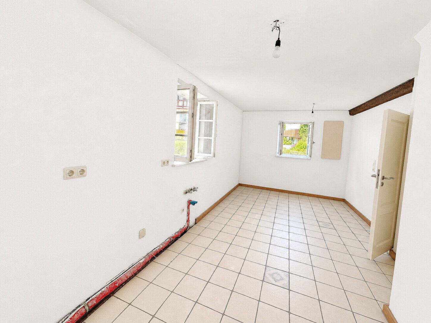 Immobilienangebot - Zapfendorf - Alle - Charmantes Fachwerkhaus mit 7 Zimmern, Garten und zwei Kfz-Stellplätzen in Zapfendorf-Kirchschletten