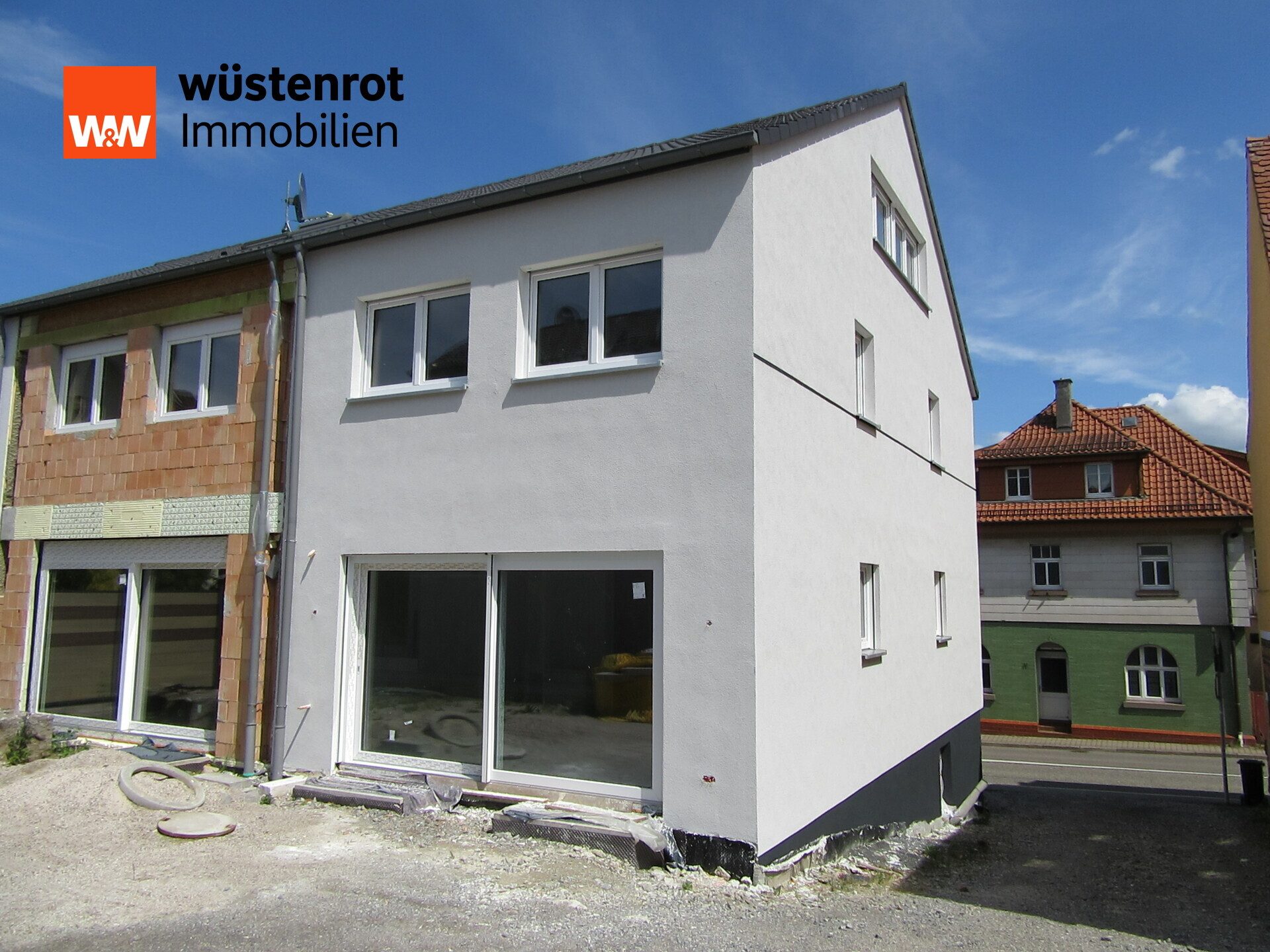 Immobilienangebot - Pforzheim / Büchenbronn - Alle - Reihenendhaus mit viel Wohnfläche und Gestaltungsspielraum