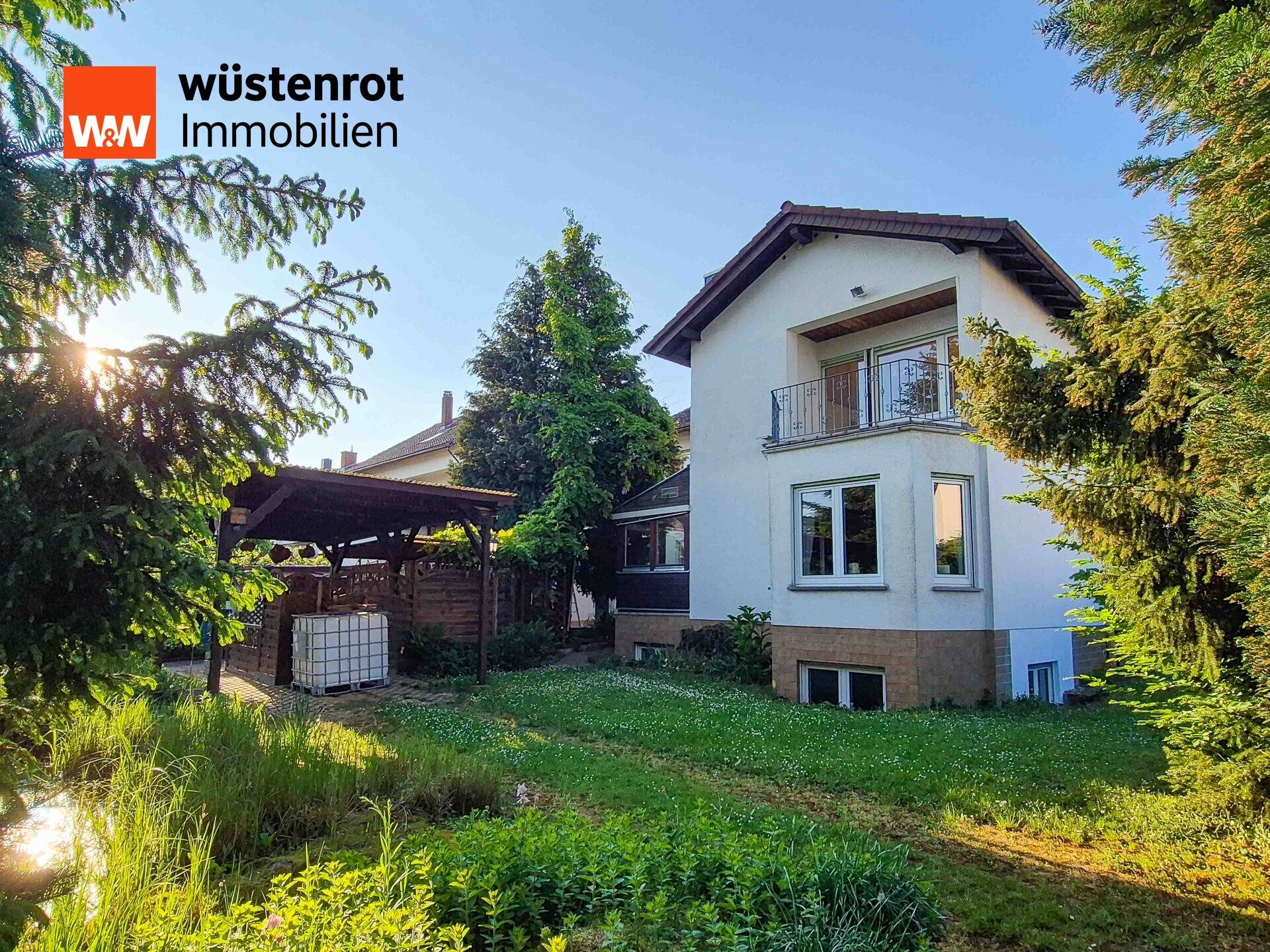 Immobilienangebot - Bruchköbel - Alle - 1 - 2 Wohneinheiten + wohnlich ausgebautem Souterrain: Haus mit enormem Entwicklungspotenzial