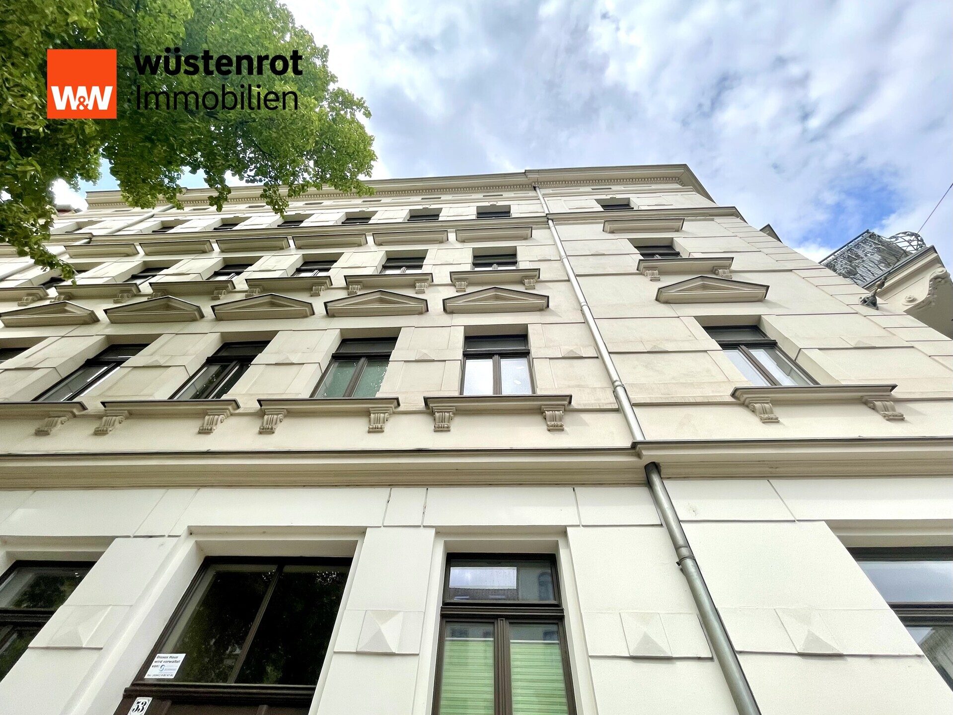 Immobilienangebot - Leipzig / Gohlis-Mitte - Alle - Historischer Charme trifft auf Kapitalanlage – denkmalgerecht sanierte 2-Zimmer-Wohnung mit Balkon