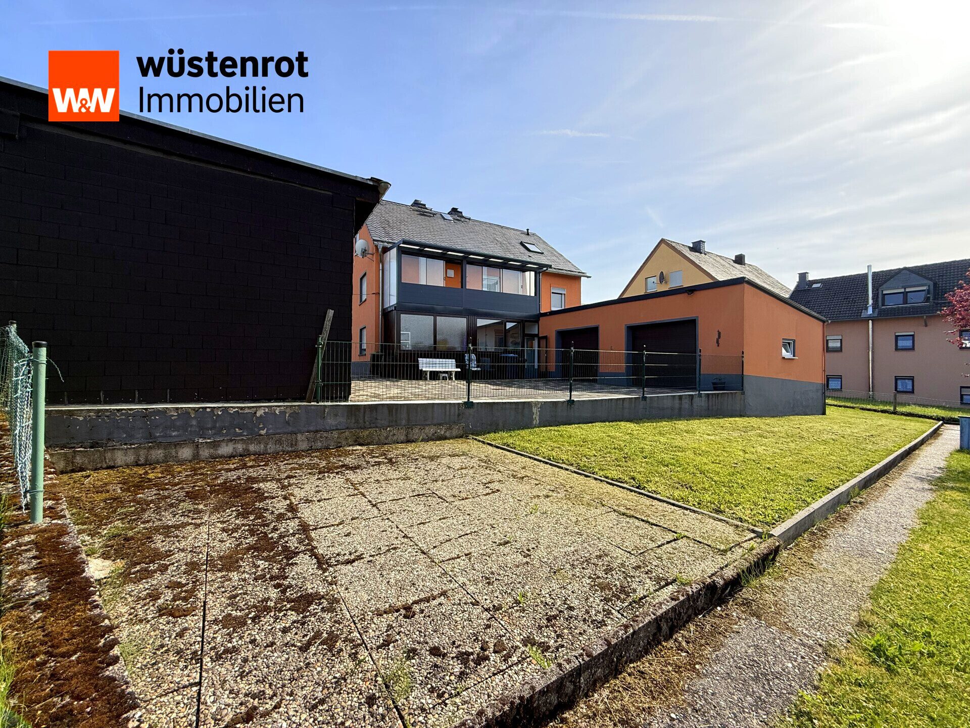 Immobilienangebot - Thomm - Alle - Solide Doppelhaushälfte mit Ausbaupotenzial, Garage und zusätzlichem Gartenbereich in Thomm