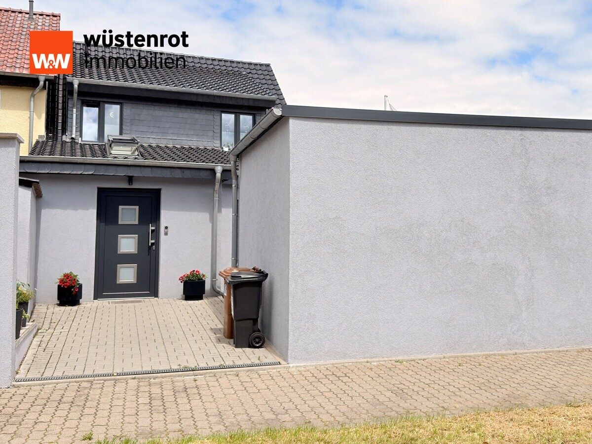 Immobilienangebot - Magdeburg / Ottersleben - Alle - Investieren in Qualität – neu saniertes & vermietetes Wohn- und Geschäftshaus inkl. Garage in MD Ottersleben