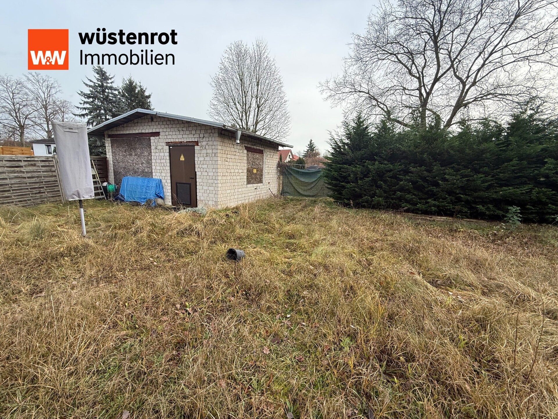 Immobilienangebot - Königs Wusterhausen / Zeesen - Alle - Attraktives Grundstück in Seenähe
Bebauung mit Einfamilienhaus nur nach Bauvorbescheid möglich