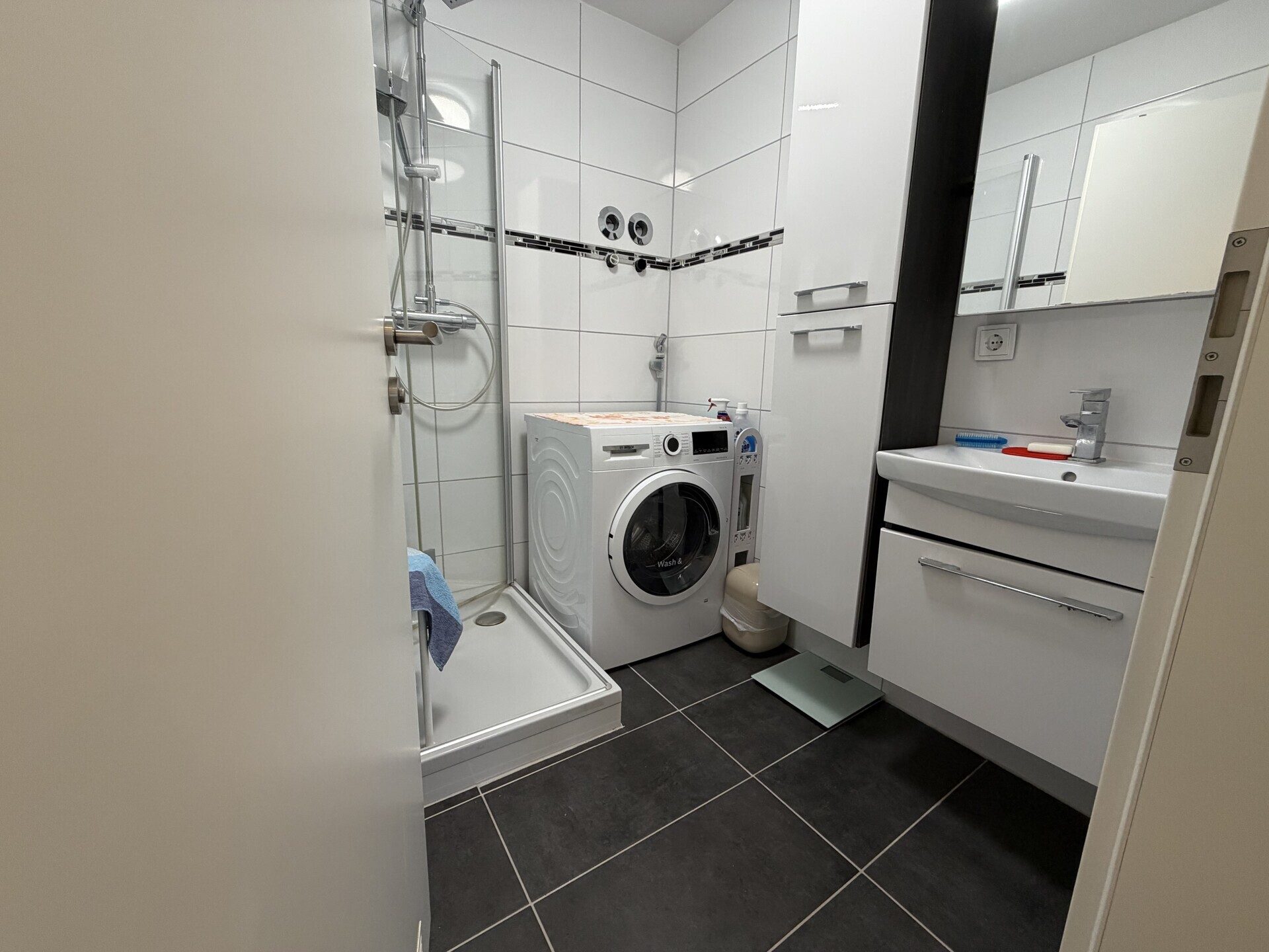 Immobilienangebot - Aldingen - Alle - Wohnen über den Dächern – 3-Zimmer-Wohnung im 5. Stock